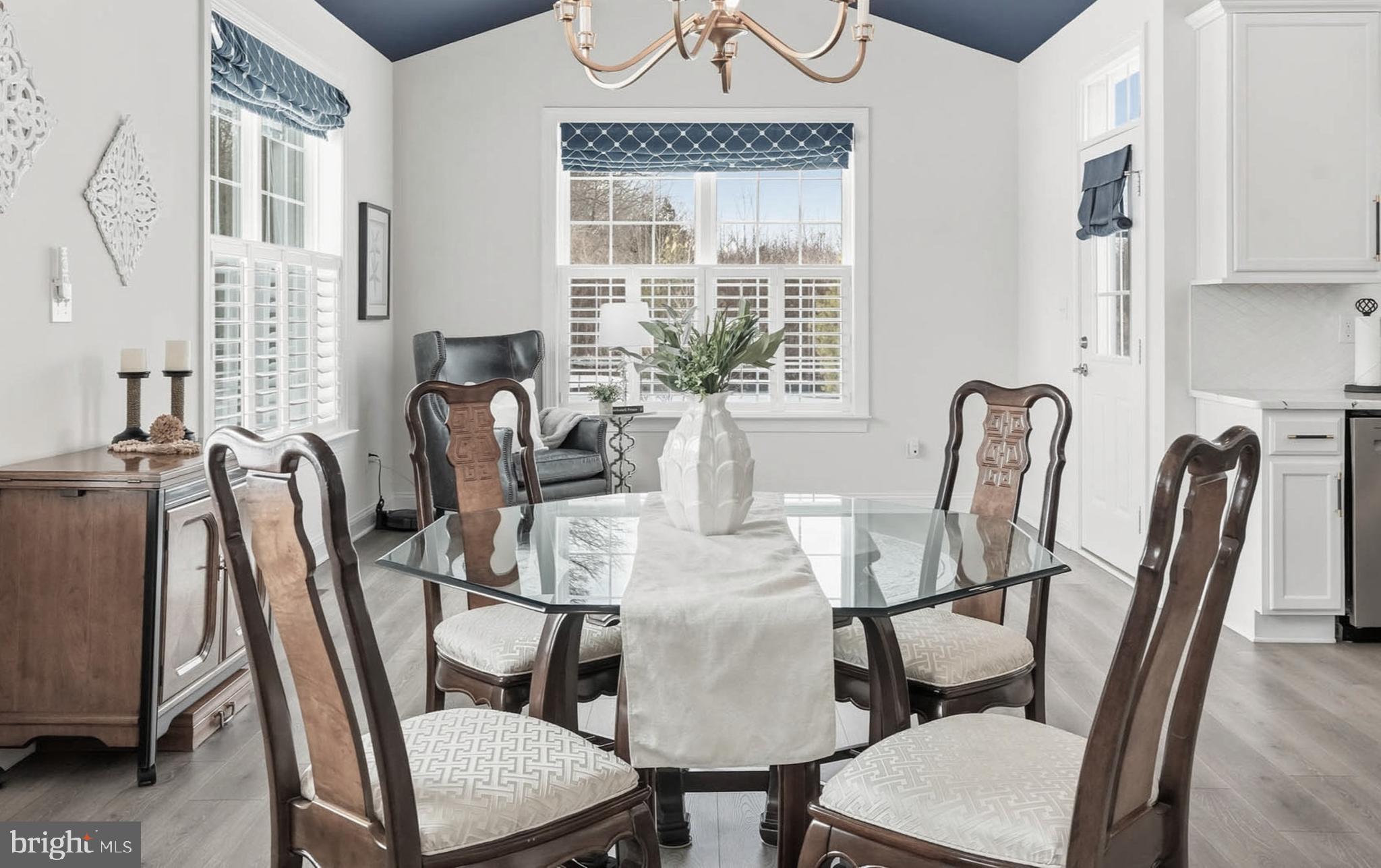 BAY BRIDGE COVE - Residential