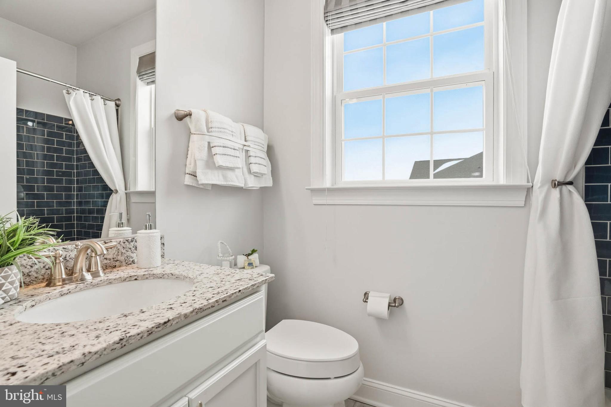 BAY BRIDGE COVE - Residential