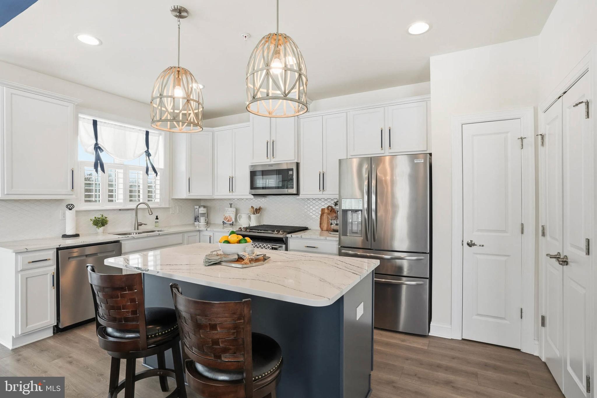 BAY BRIDGE COVE - Residential