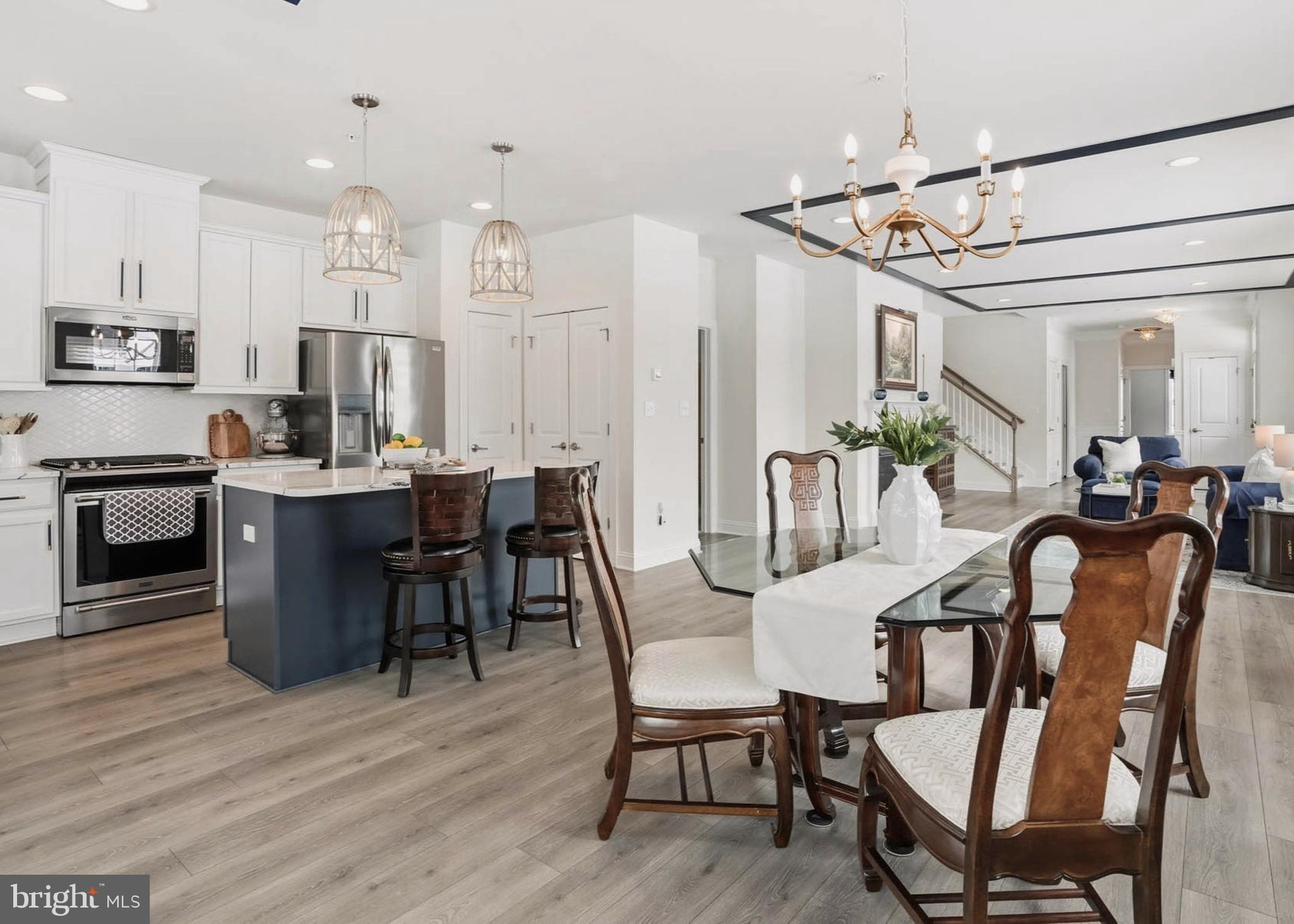 BAY BRIDGE COVE - Residential