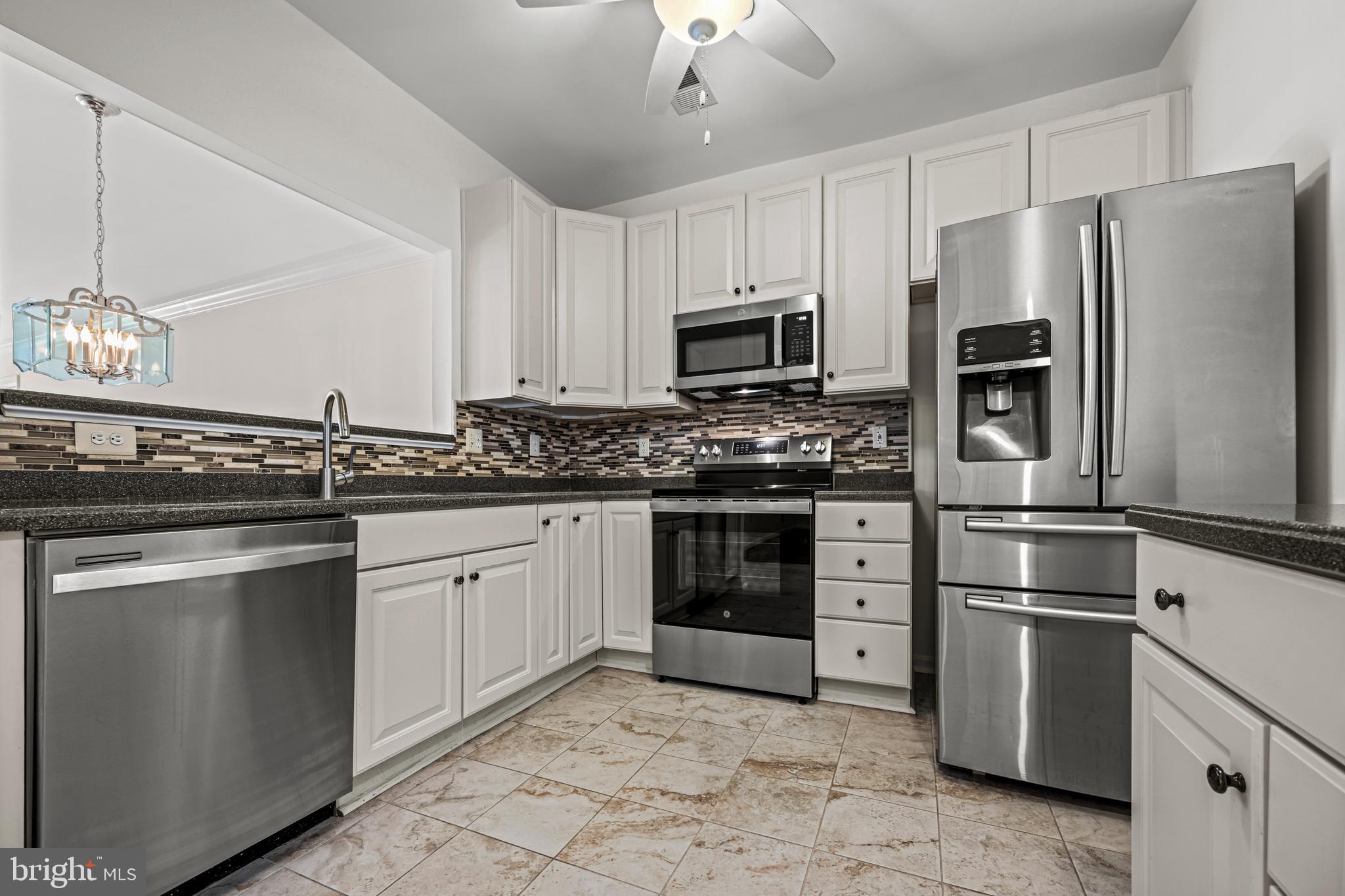 GATHERINGS AT LYNDWOOD - Residential