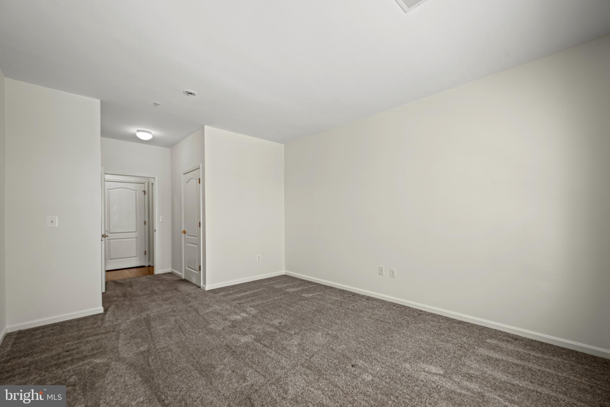 GATHERINGS AT LYNDWOOD - Residential