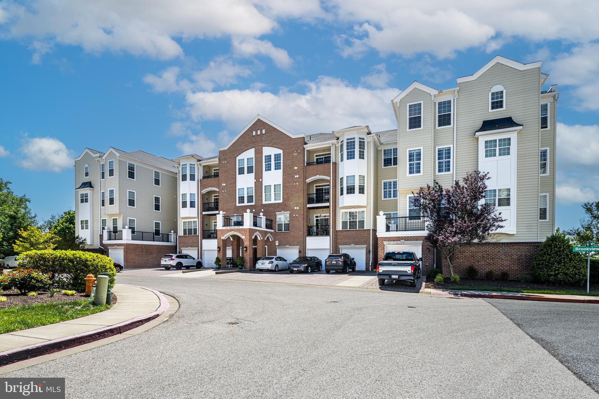 GATHERINGS AT LYNDWOOD - Residential