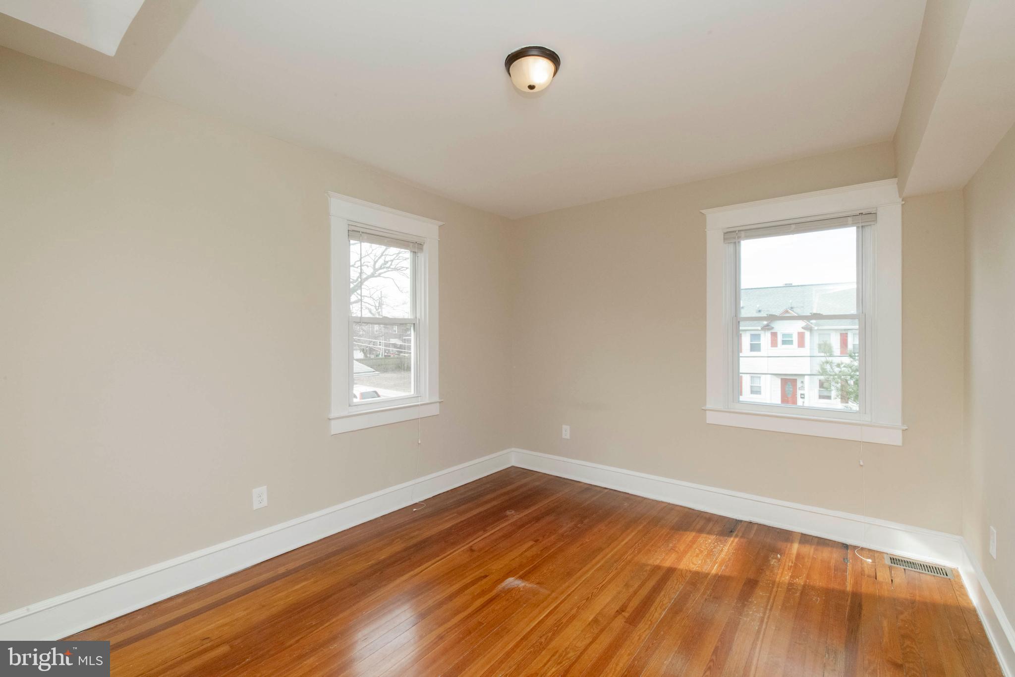 BELVEDERE SQUARE - Residential Lease