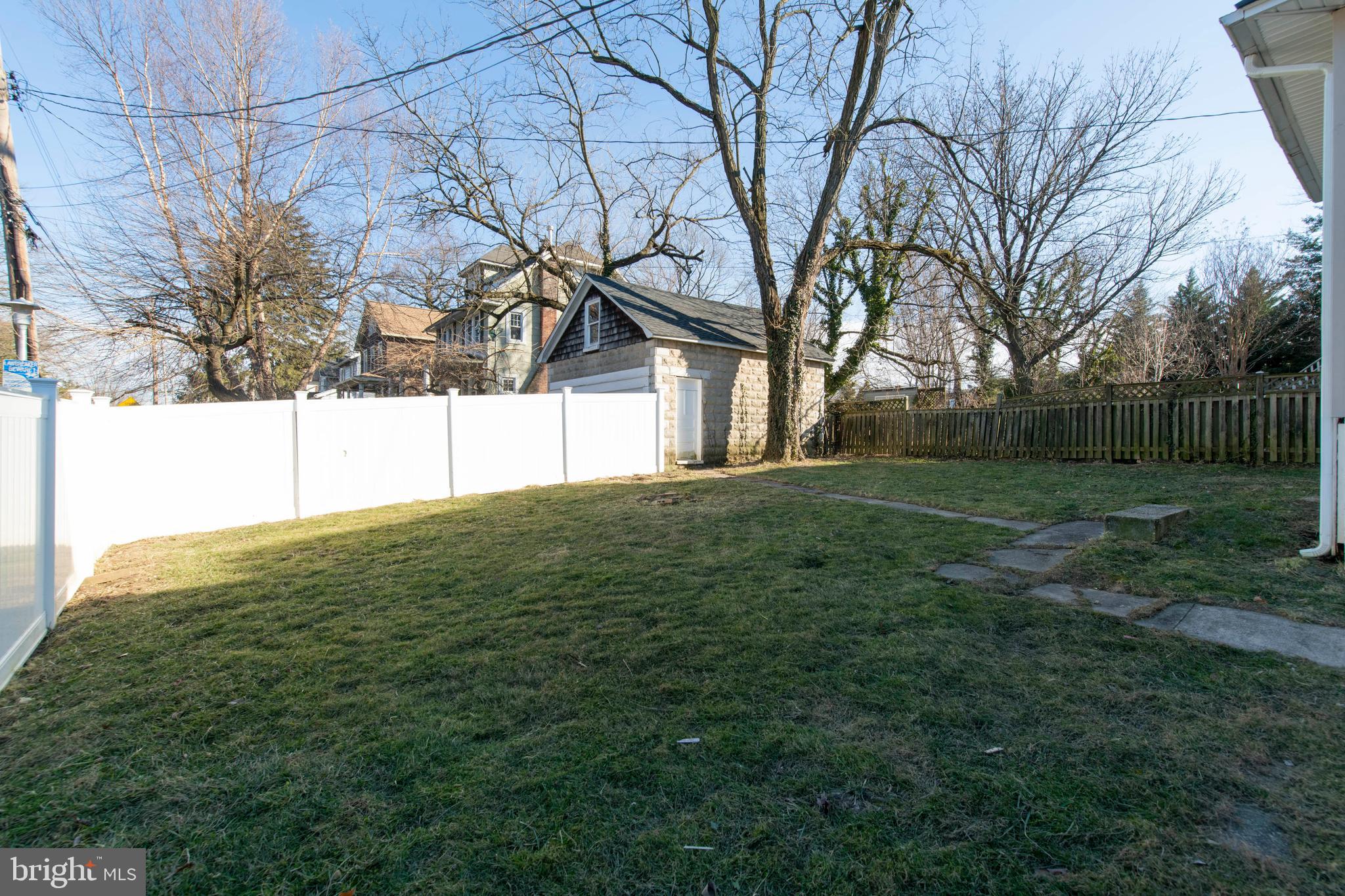 BELVEDERE SQUARE - Residential Lease