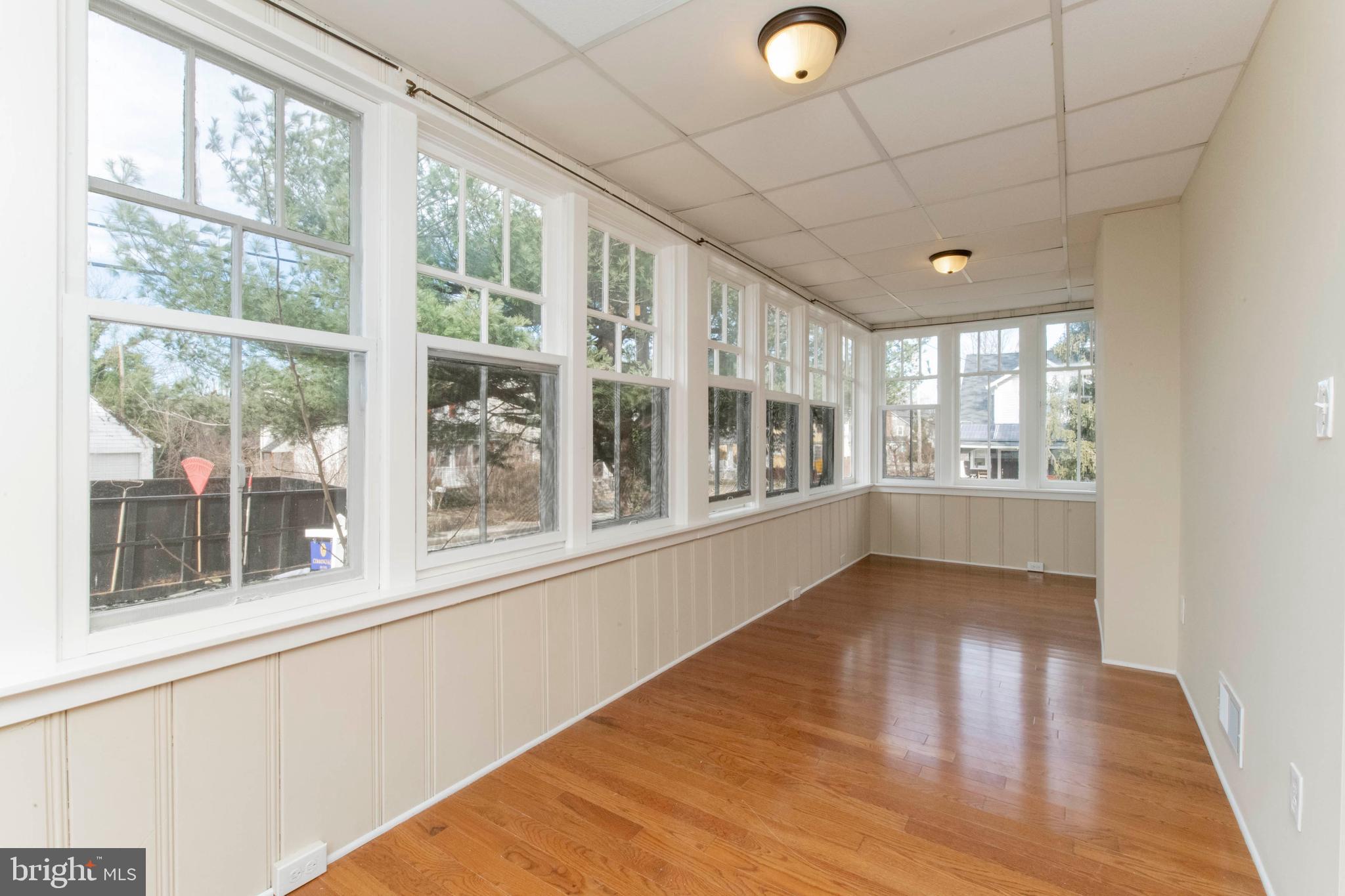 BELVEDERE SQUARE - Residential Lease