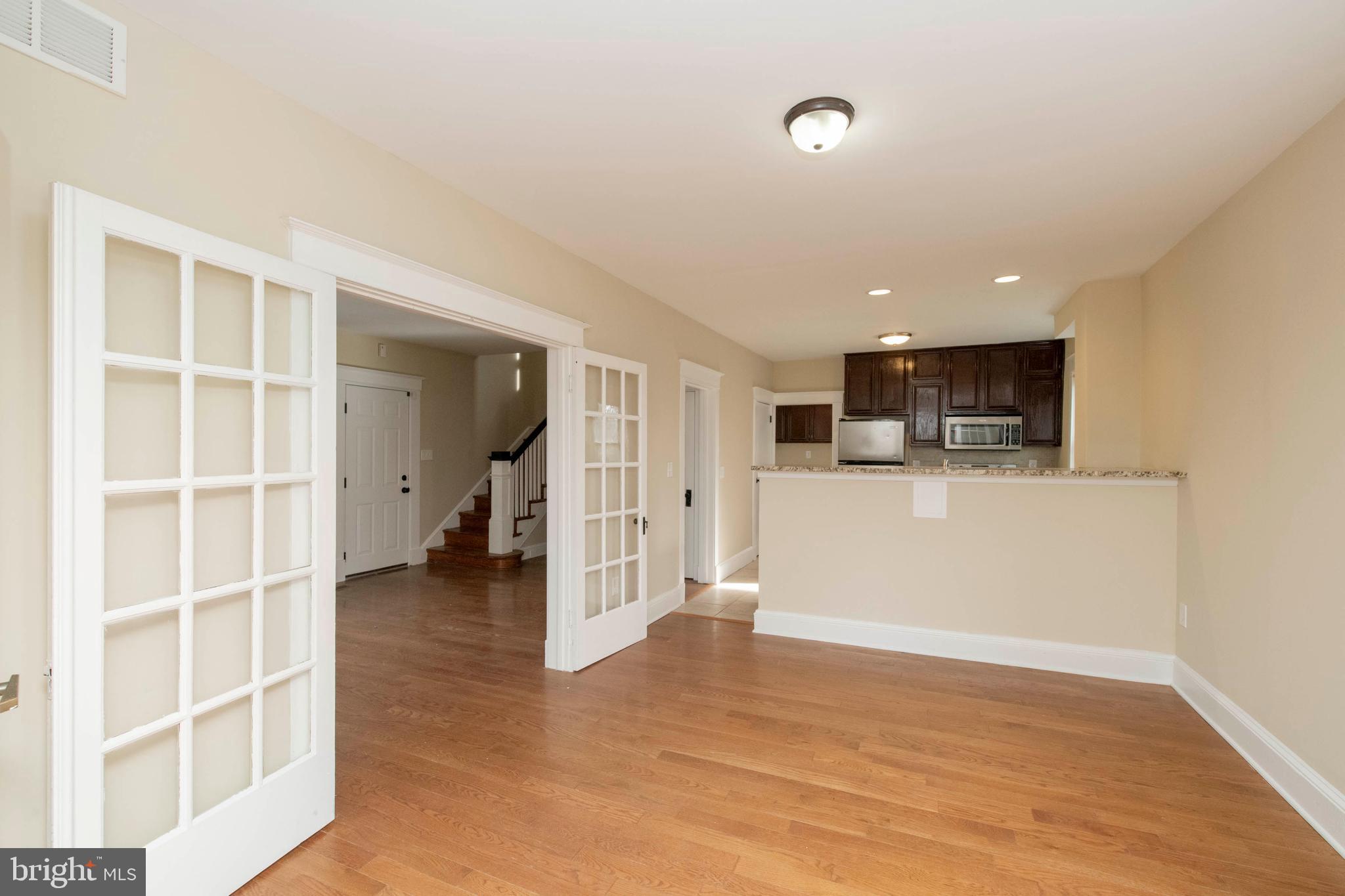 BELVEDERE SQUARE - Residential Lease