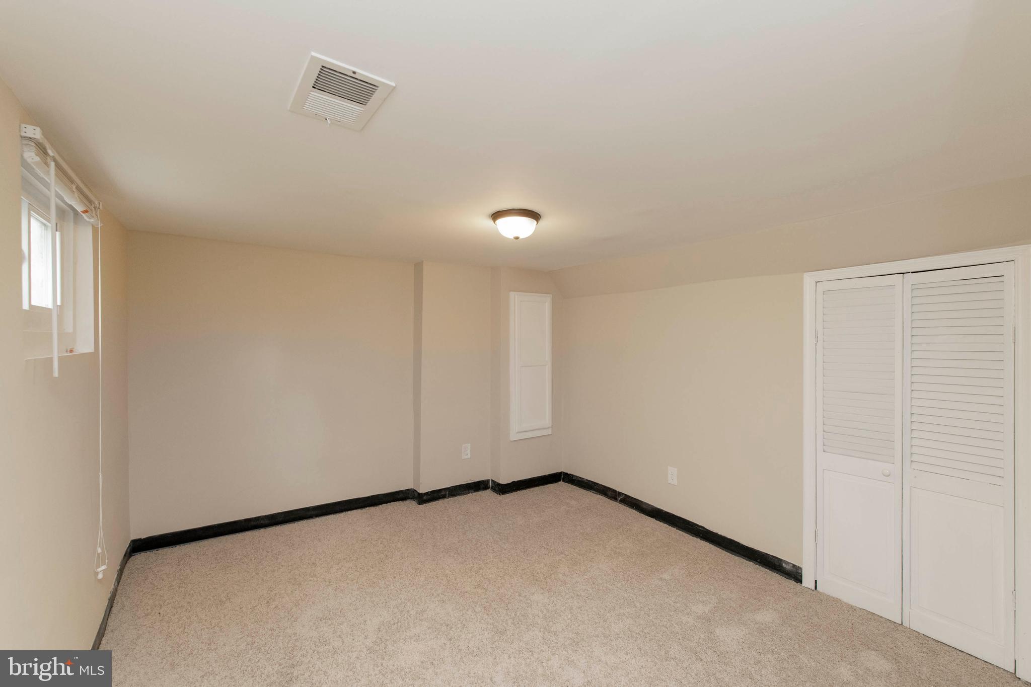 BELVEDERE SQUARE - Residential Lease