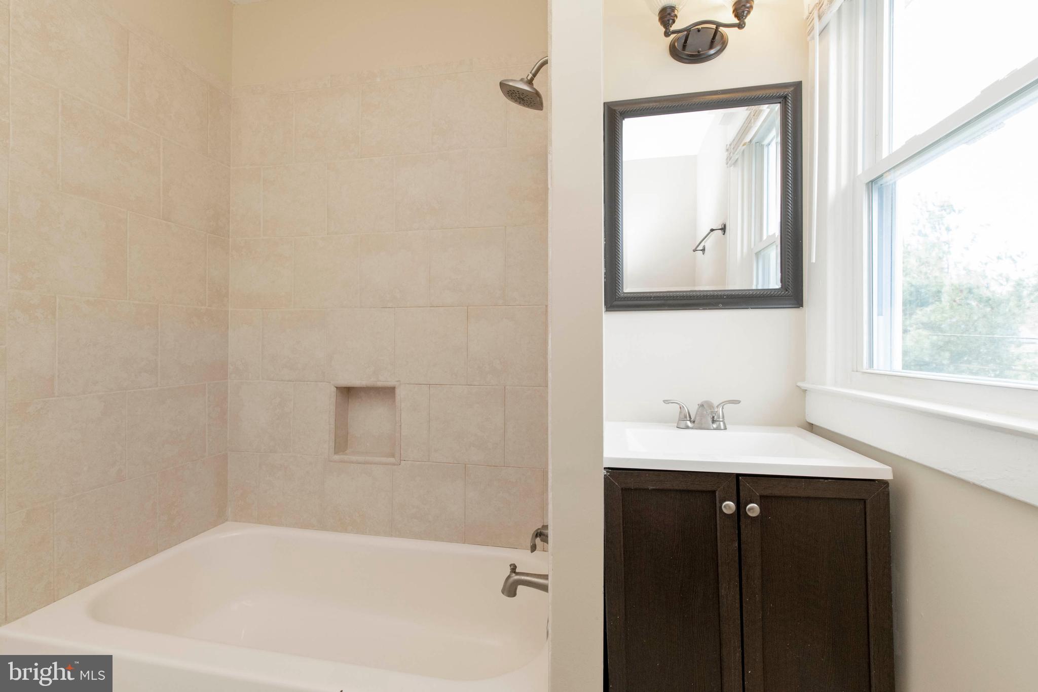 BELVEDERE SQUARE - Residential Lease