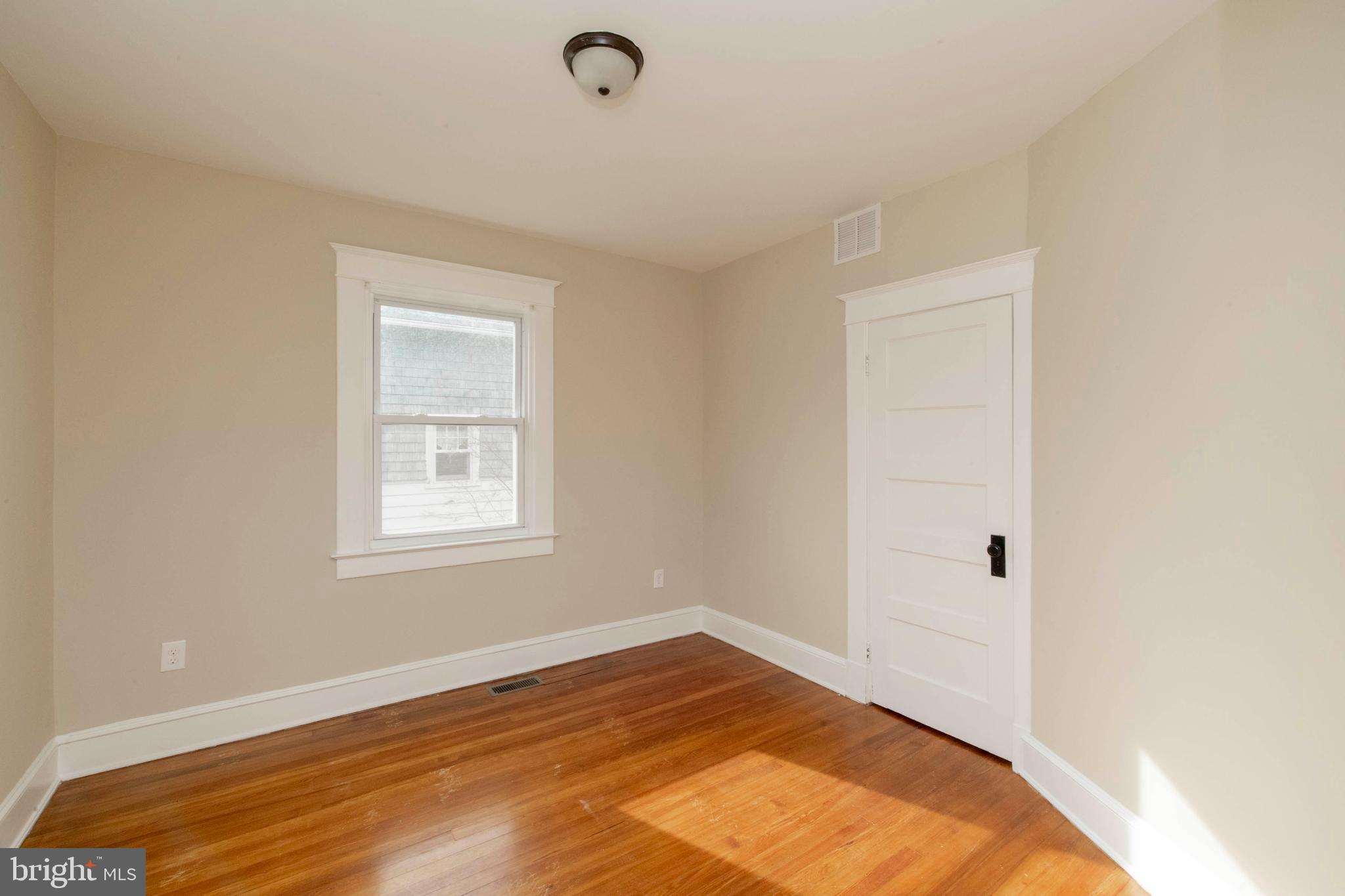 BELVEDERE SQUARE - Residential Lease