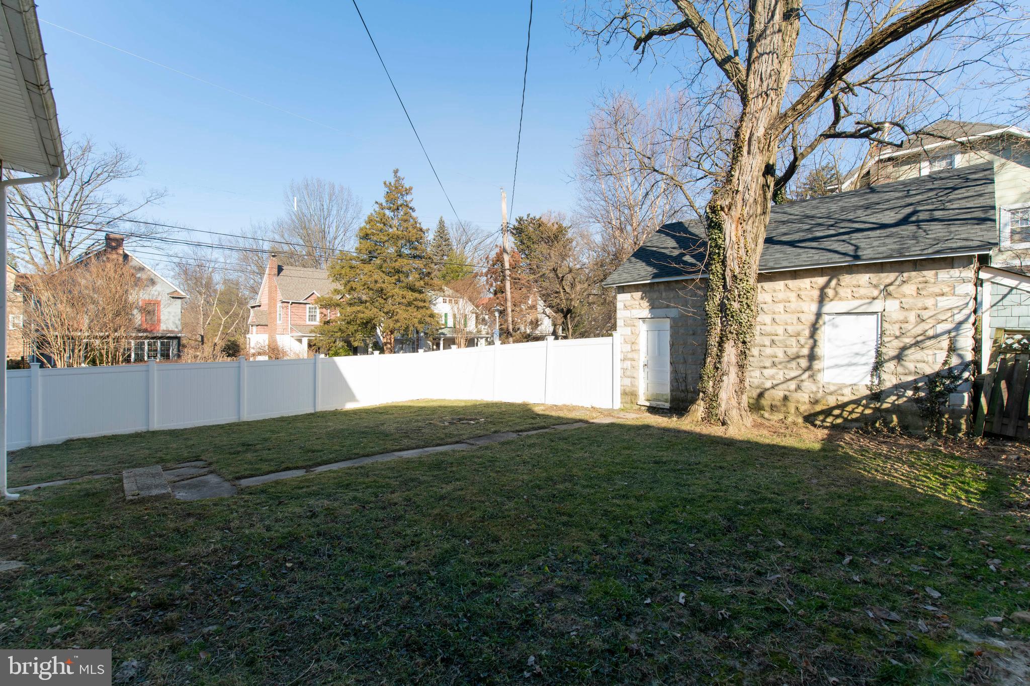 BELVEDERE SQUARE - Residential Lease