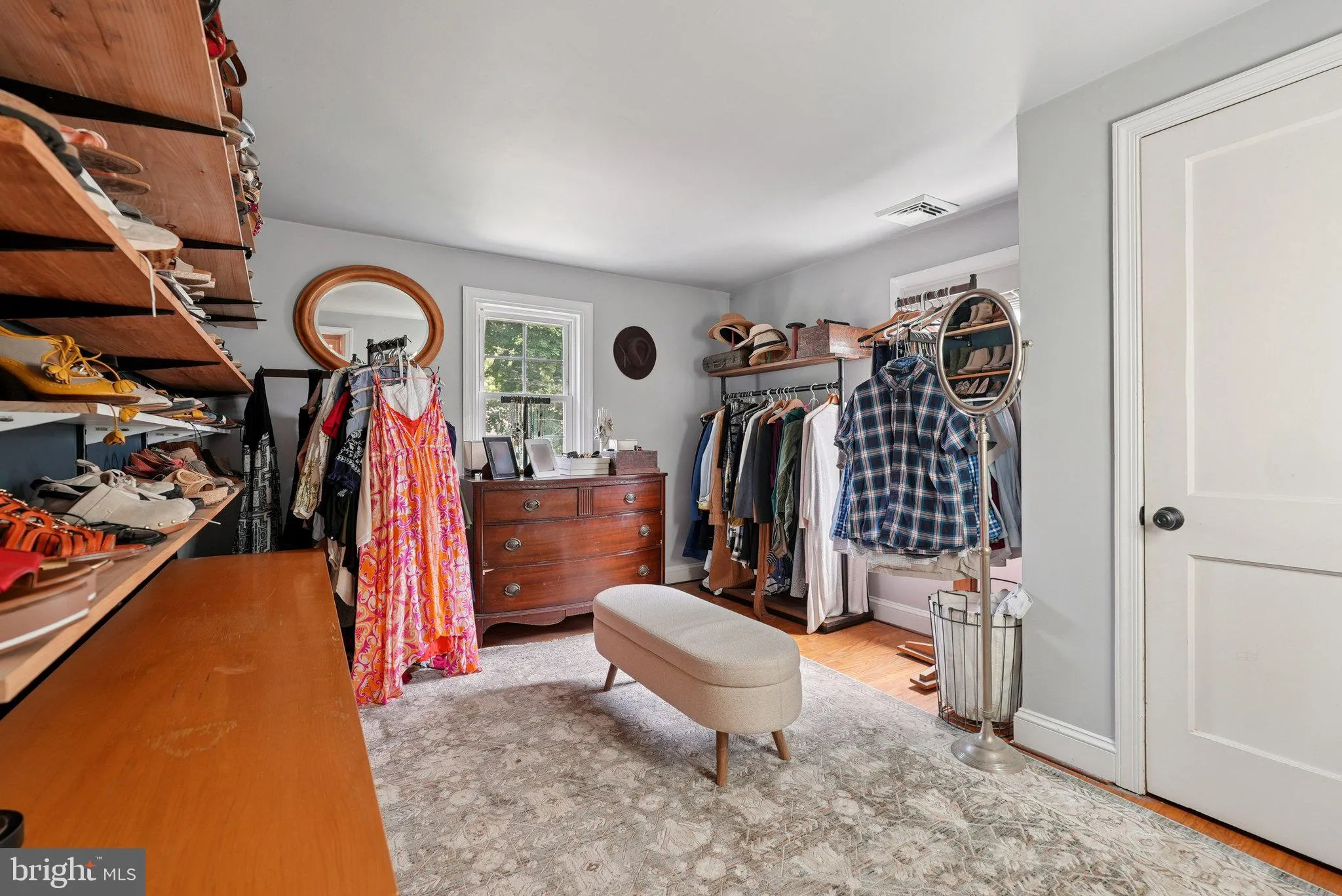 Abington, Pennsylvania 19001, United States, 4 Bedrooms Bedrooms, ,3 BathroomsBathrooms,Residential,Contingent,160705