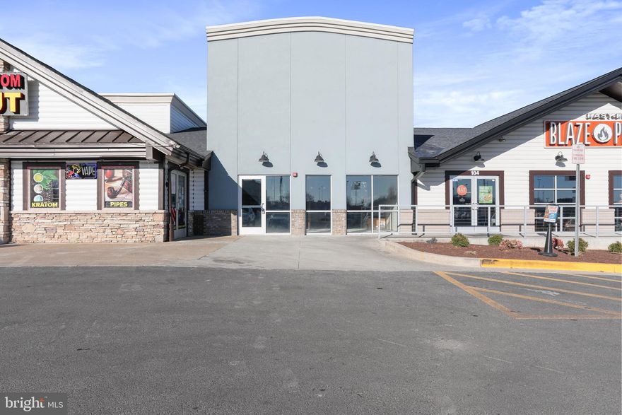 PRIME RETAIL SPACE NOW AVAILABLE! Over 1,800 Sq Ft of space available, currently a warm vanilla box ready for your custom build out! High Traffic Count on Foxcroft Avenue and surrounding by other top retailers, restaurants and grocery. Lots of parking, easy in and out, street and building signage locations available. Landlord is offering an allowance for up to $35,000 for tenant improvements and build out with an acceptable 10 year lease. Call For Details