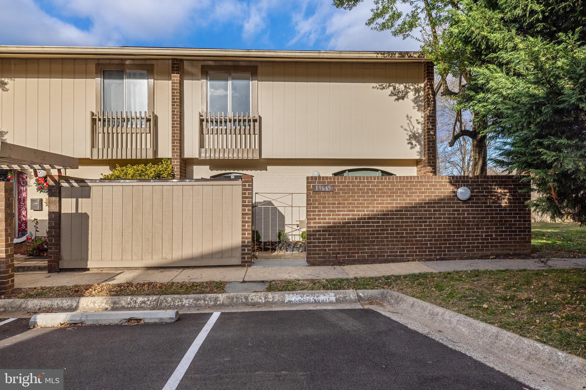 THOMAS CHOICE - Residential