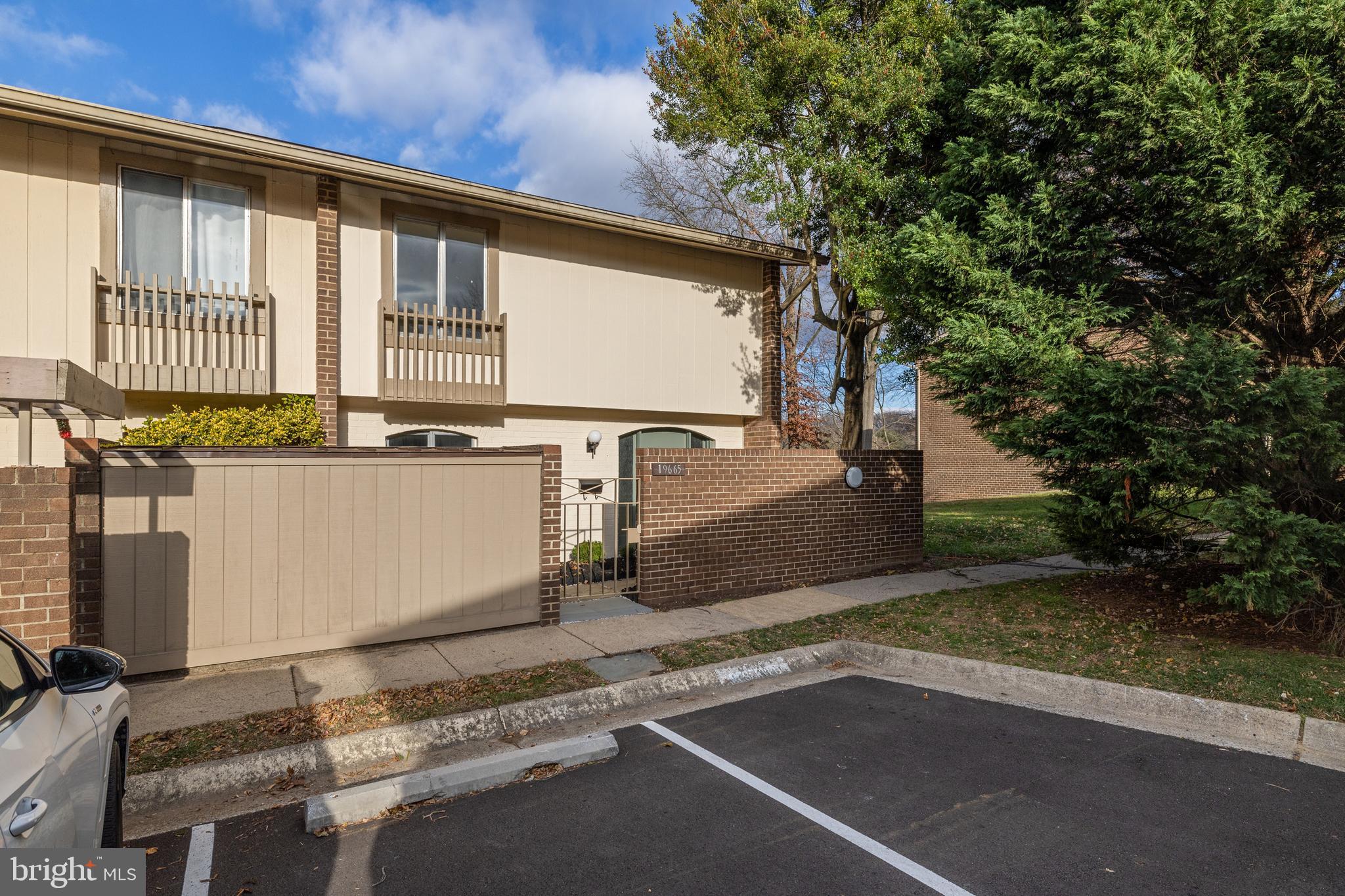 THOMAS CHOICE - Residential