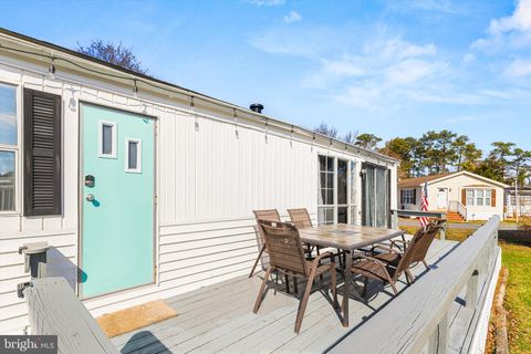 172 OCEAN OVAL CIRCLE BERLIN MD 21811