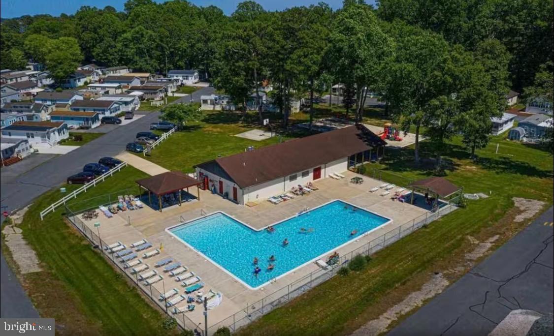 WHITE HORSE PARK III - Residential