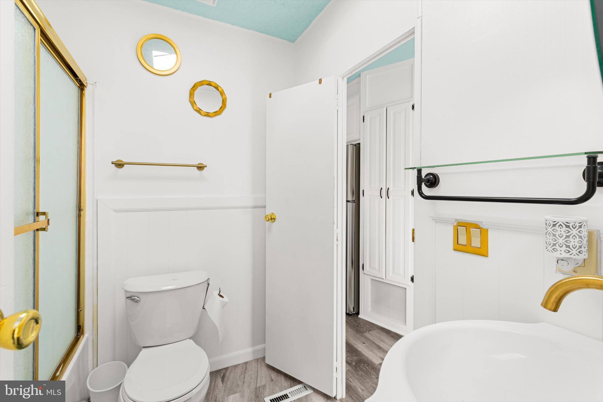 WHITE HORSE PARK III - Residential