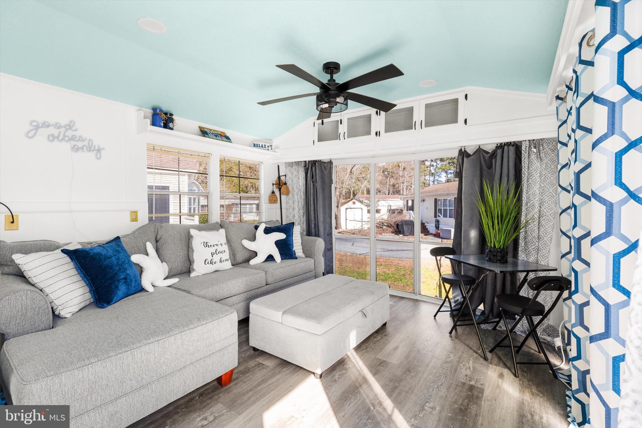 WHITE HORSE PARK III - Residential