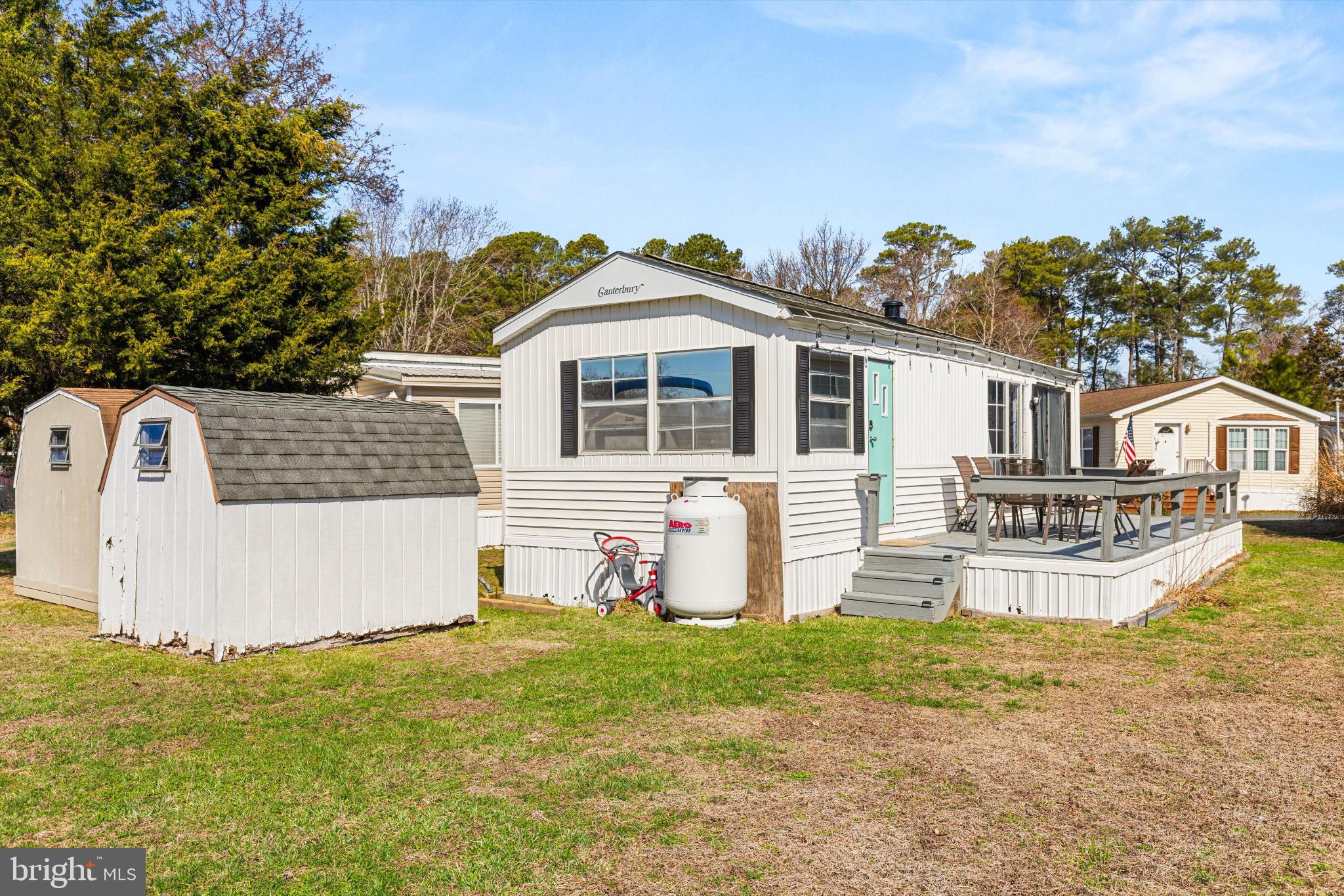 WHITE HORSE PARK III - Residential