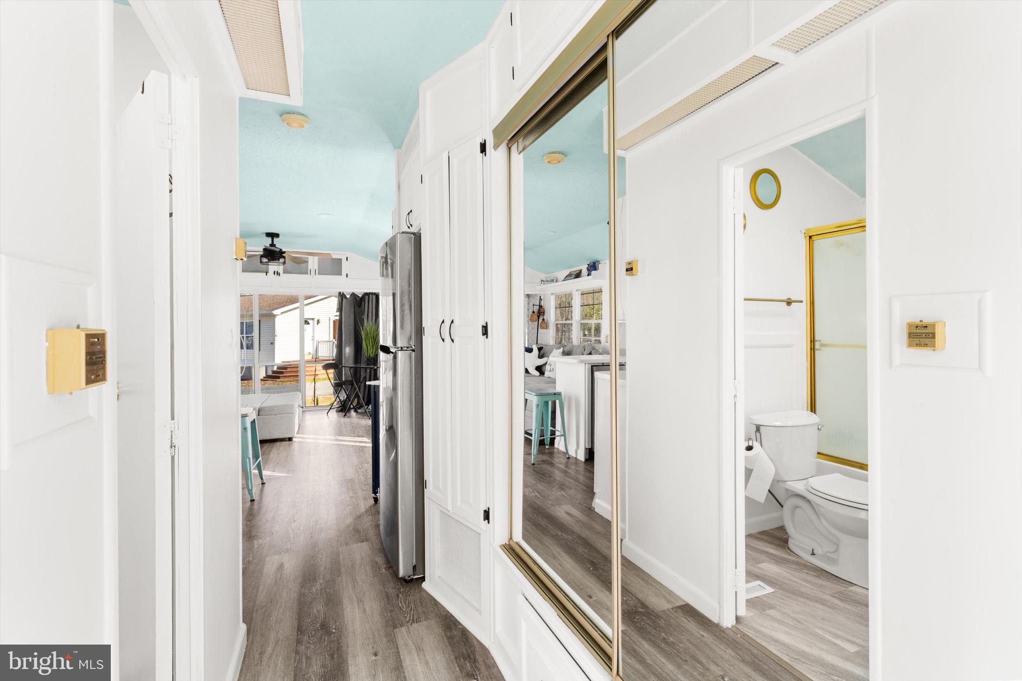 WHITE HORSE PARK III - Residential