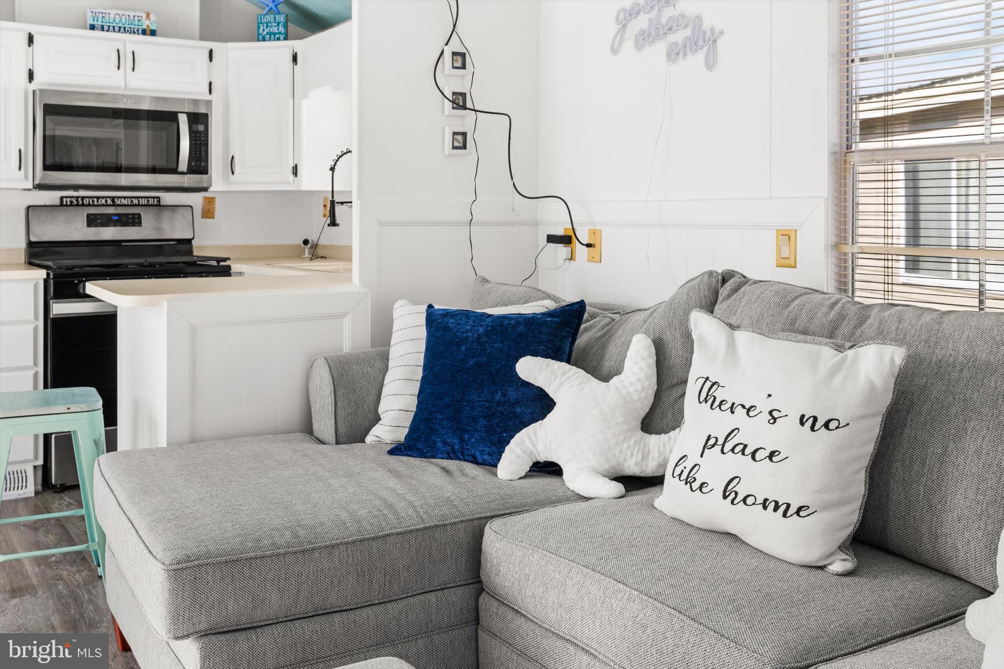 WHITE HORSE PARK III - Residential