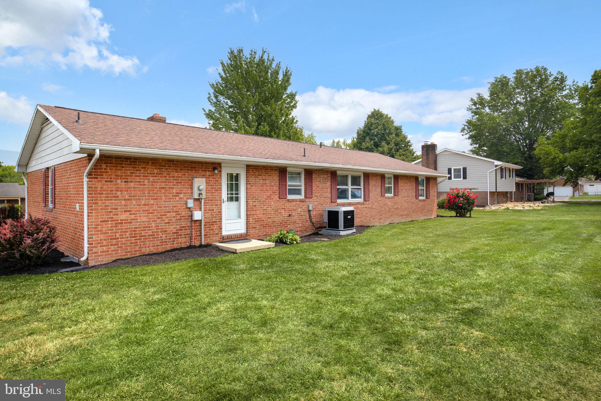 9869 PLEASANT VIEW DRIVE