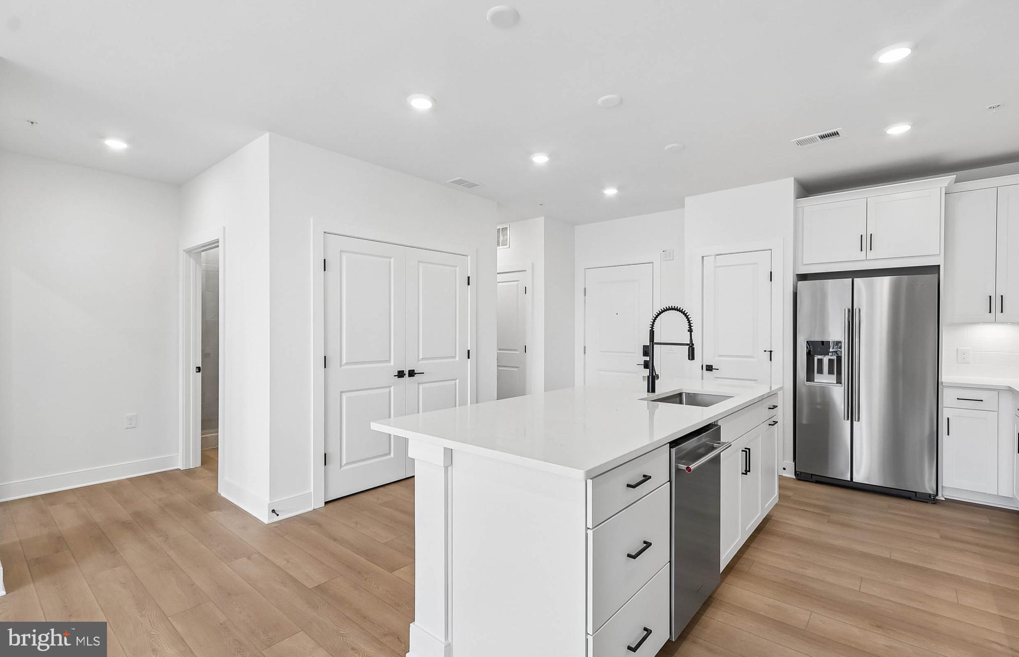 THE FLATS AT NORTHSIDE - Residential