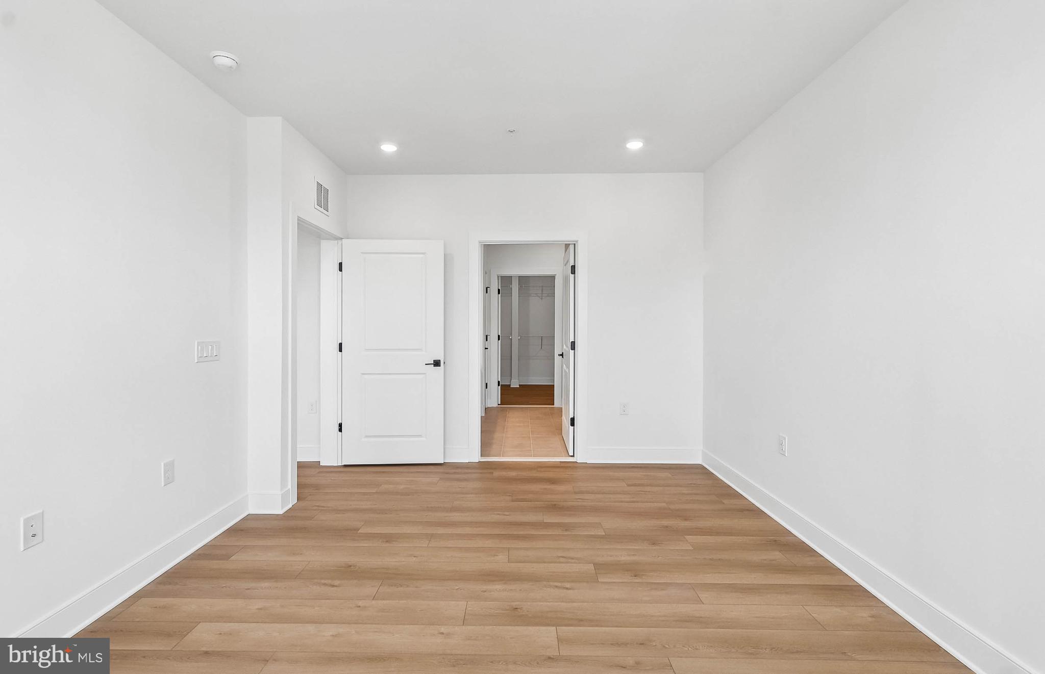 THE FLATS AT NORTHSIDE - Residential