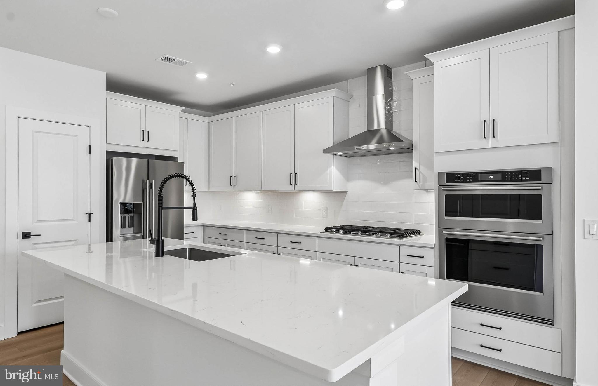 THE FLATS AT NORTHSIDE - Residential