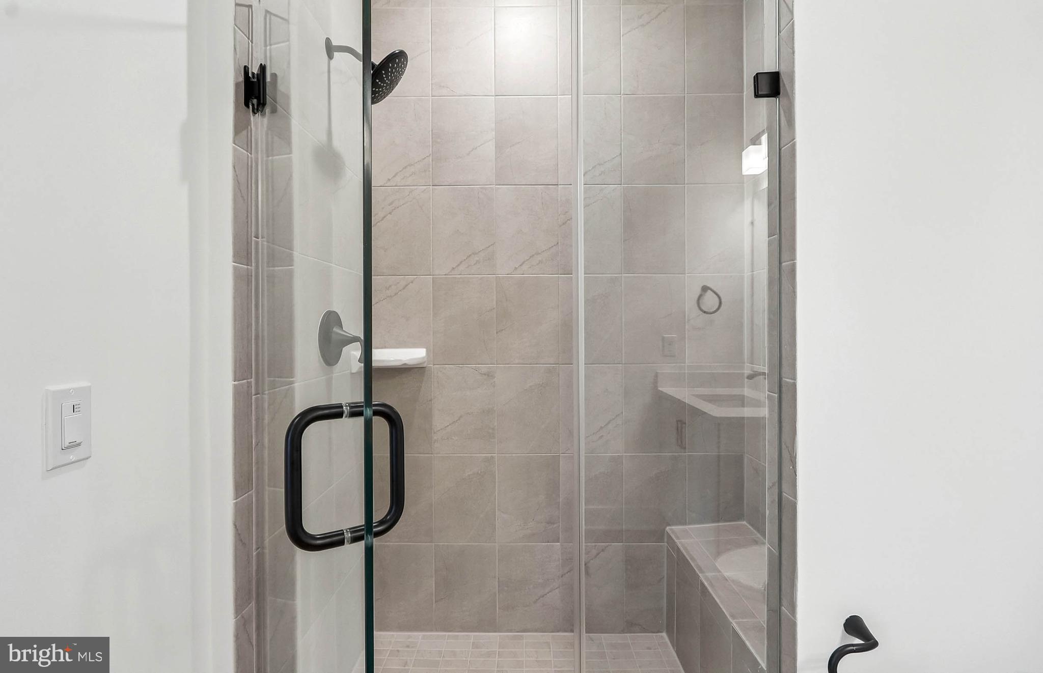 THE FLATS AT NORTHSIDE - Residential