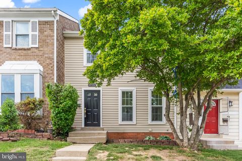 Photo of 15732 Millbrook Lane #79, LAUREL, MD 20707 (MLS # MDPG2200952)