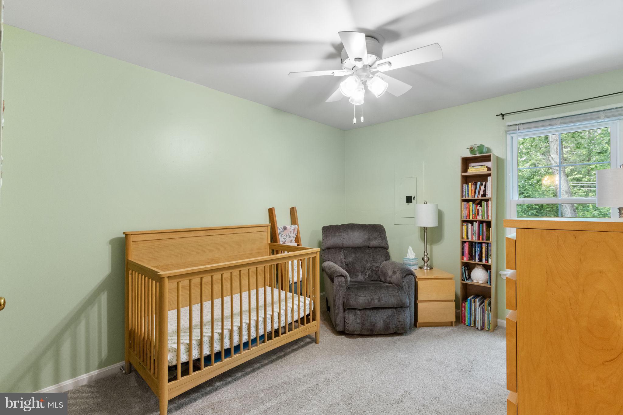 COLONIAL TERRACE - Residential