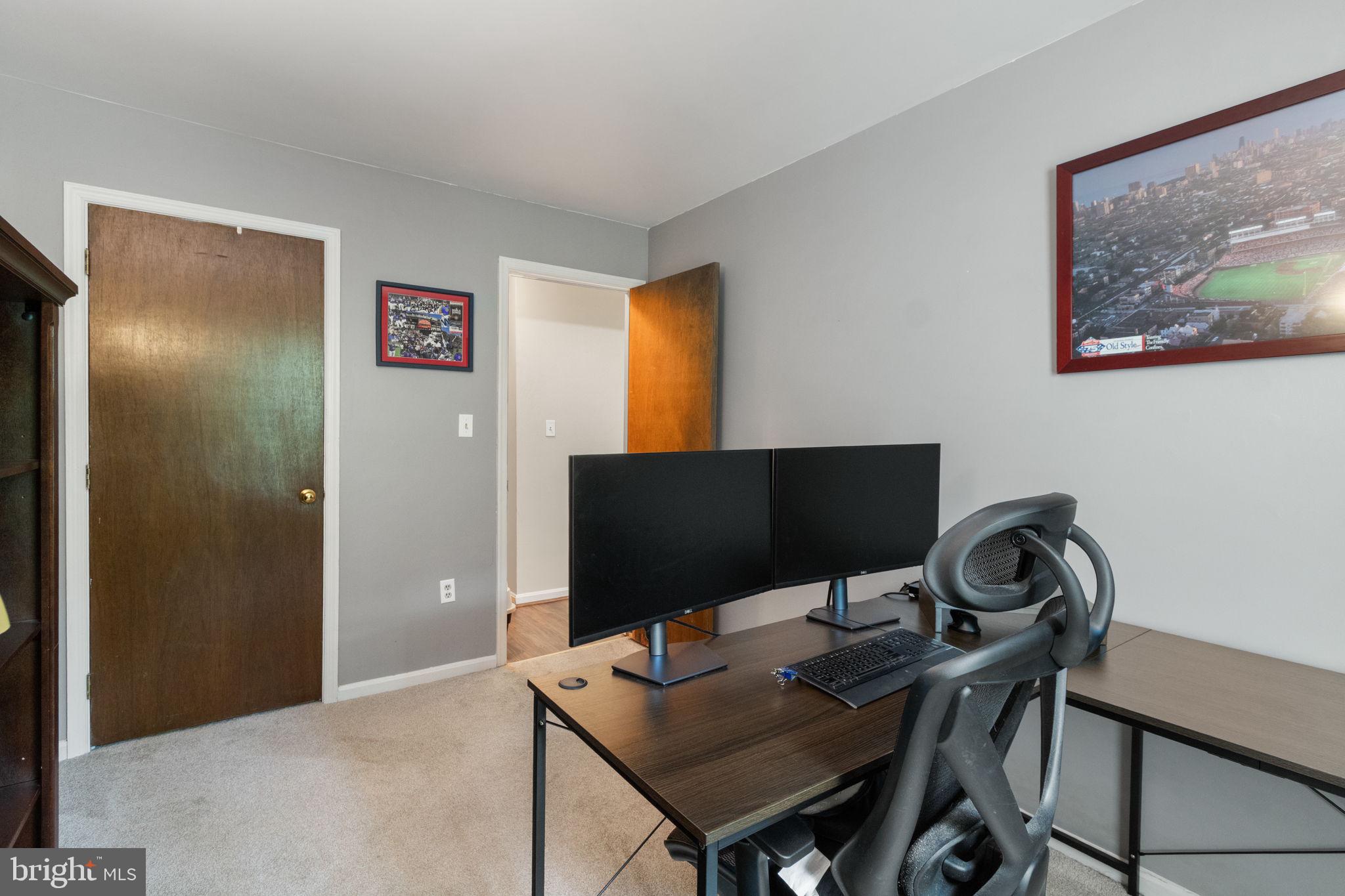 COLONIAL TERRACE - Residential