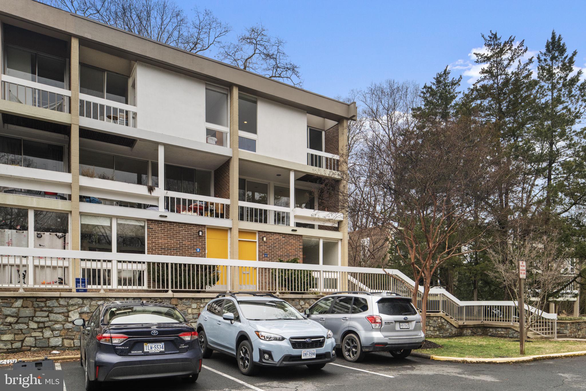 RESTON - Residential