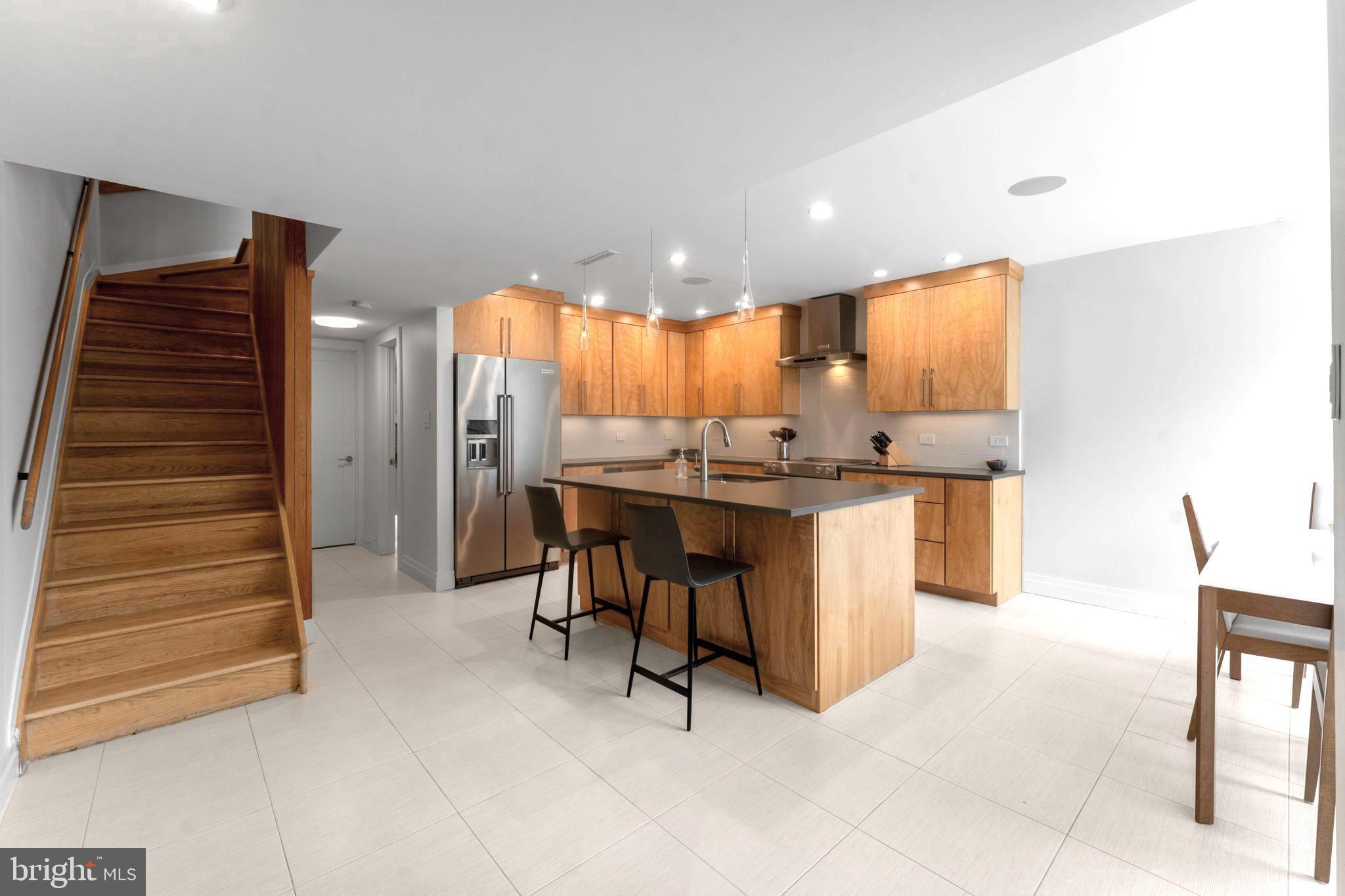 RESTON - Residential