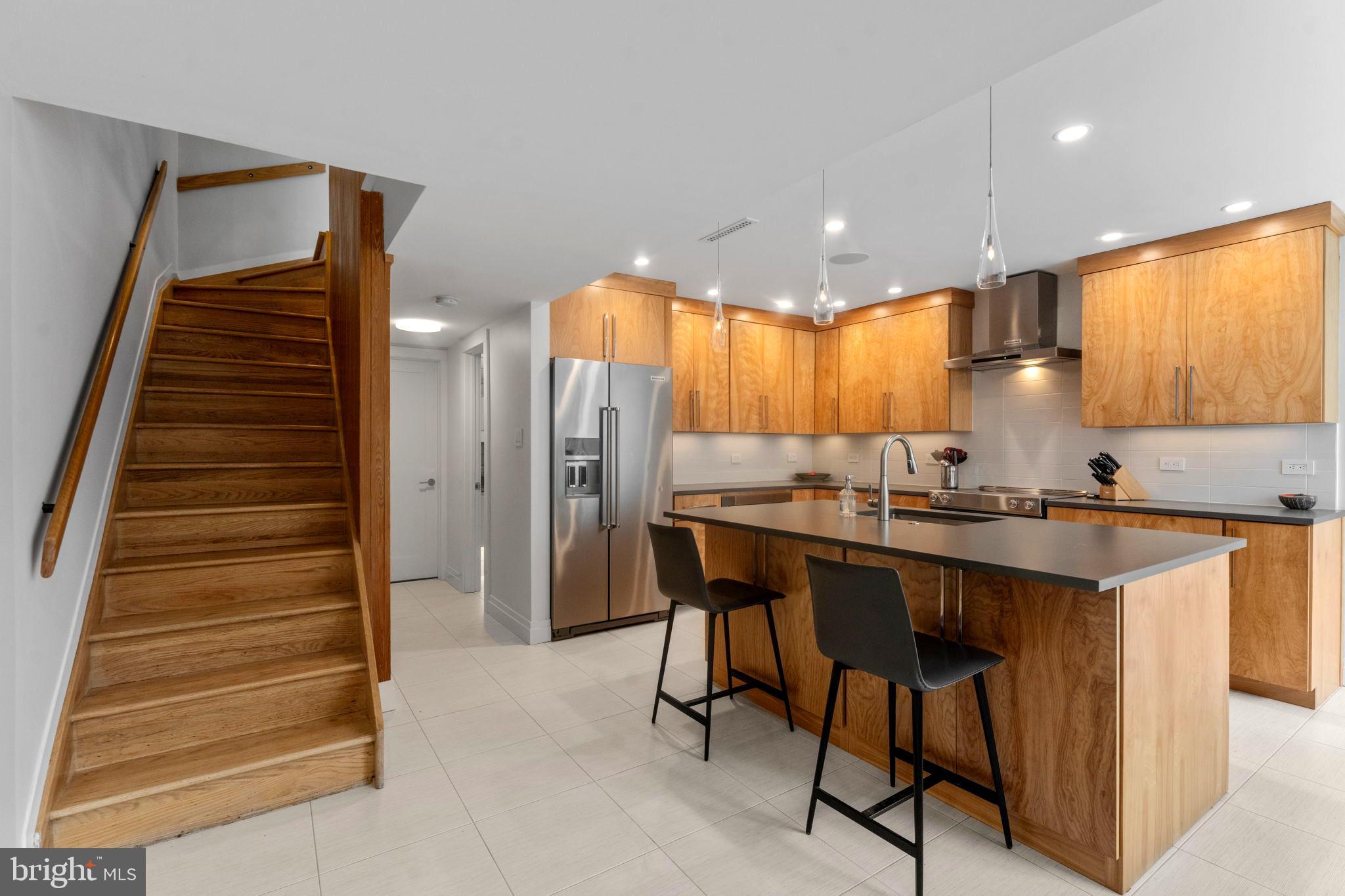 RESTON - Residential