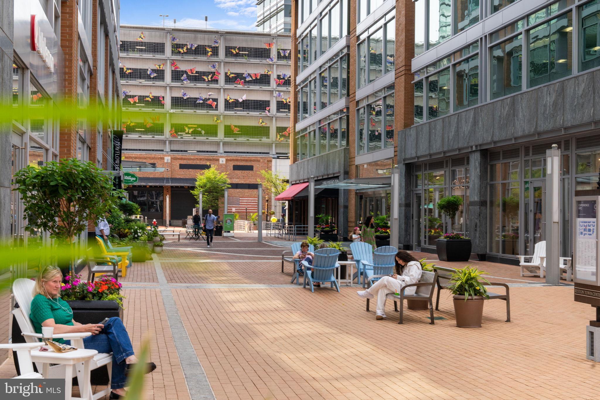 RESTON - Residential