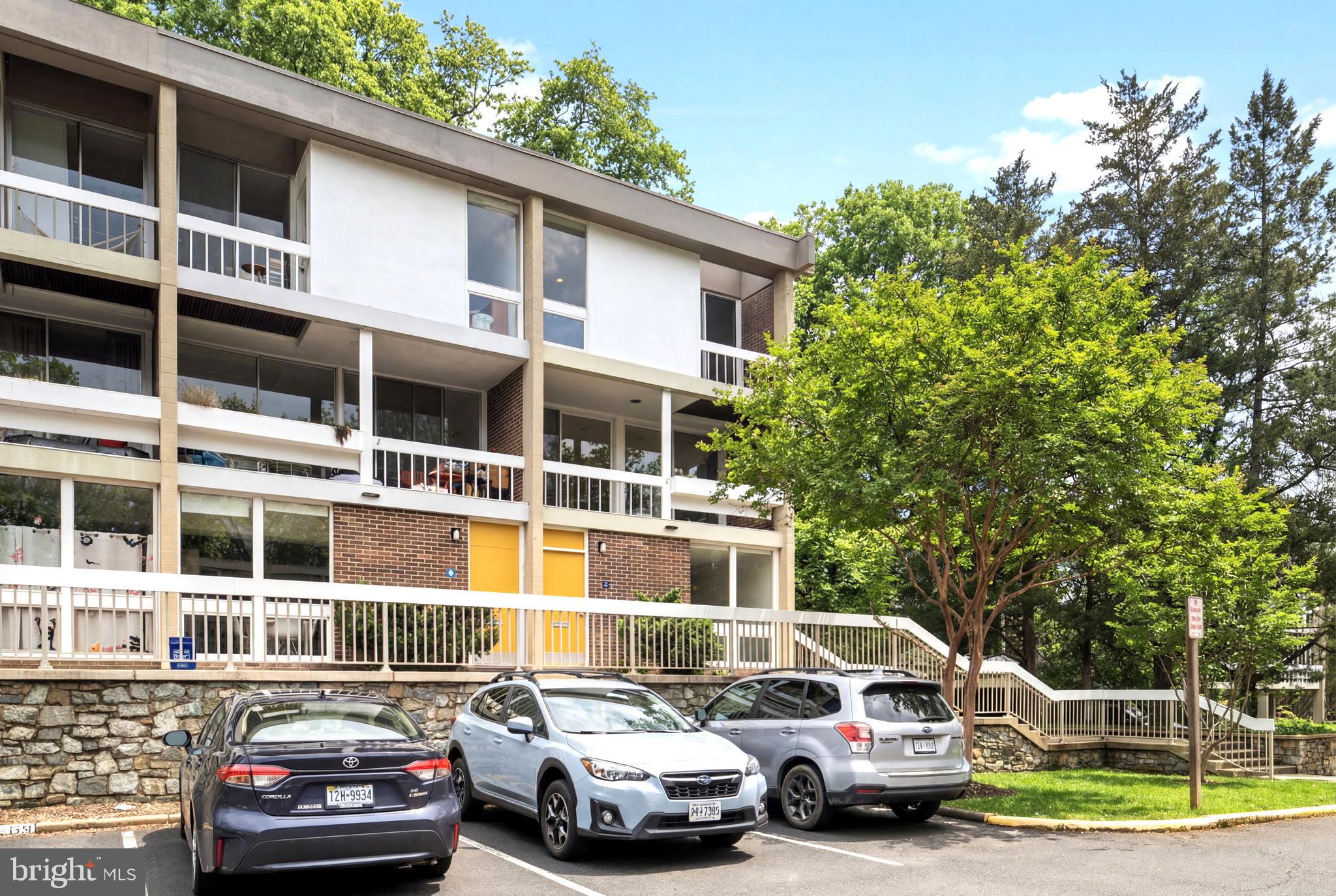 RESTON - Residential