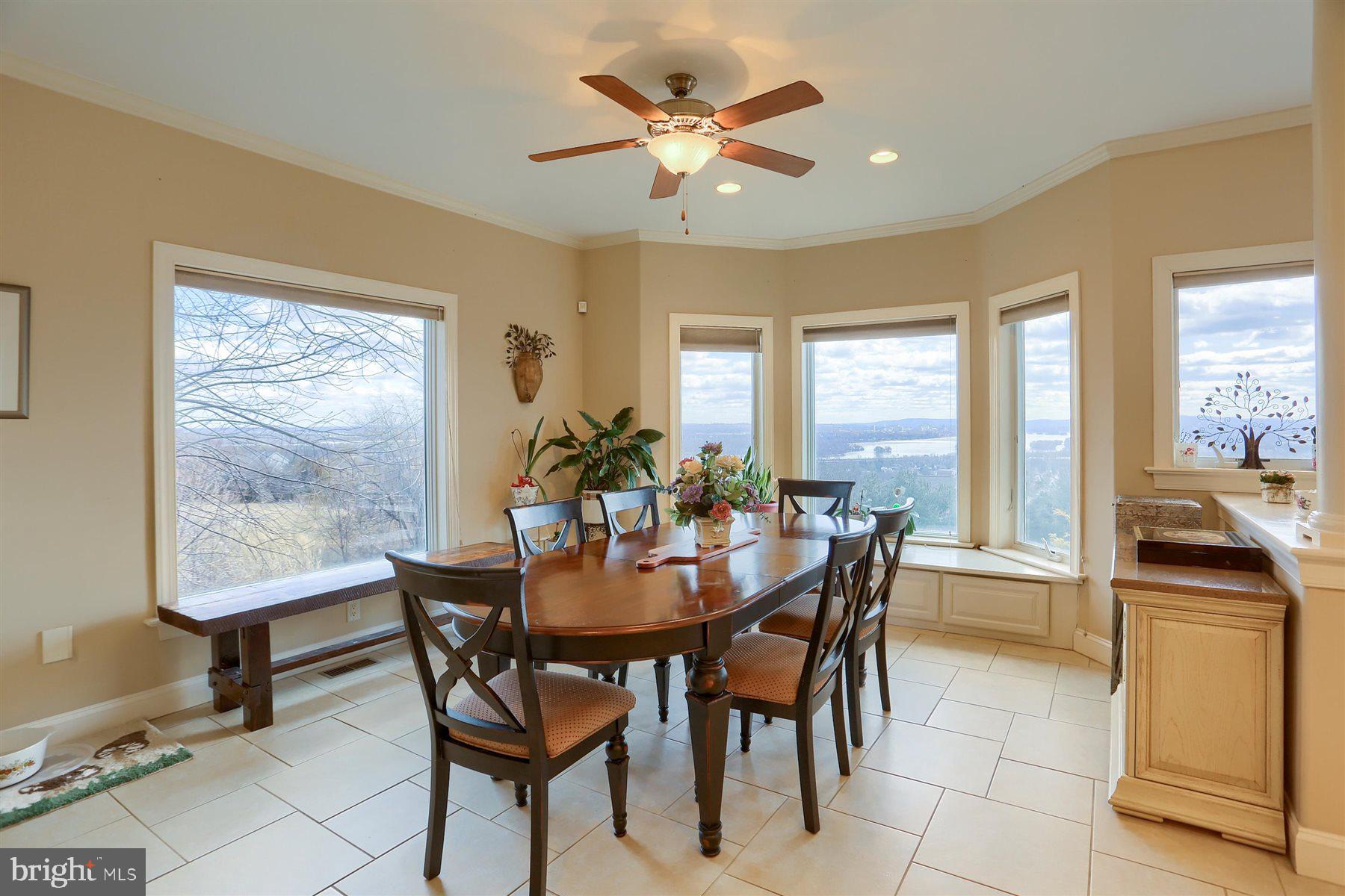 RIVER BEND - Residential