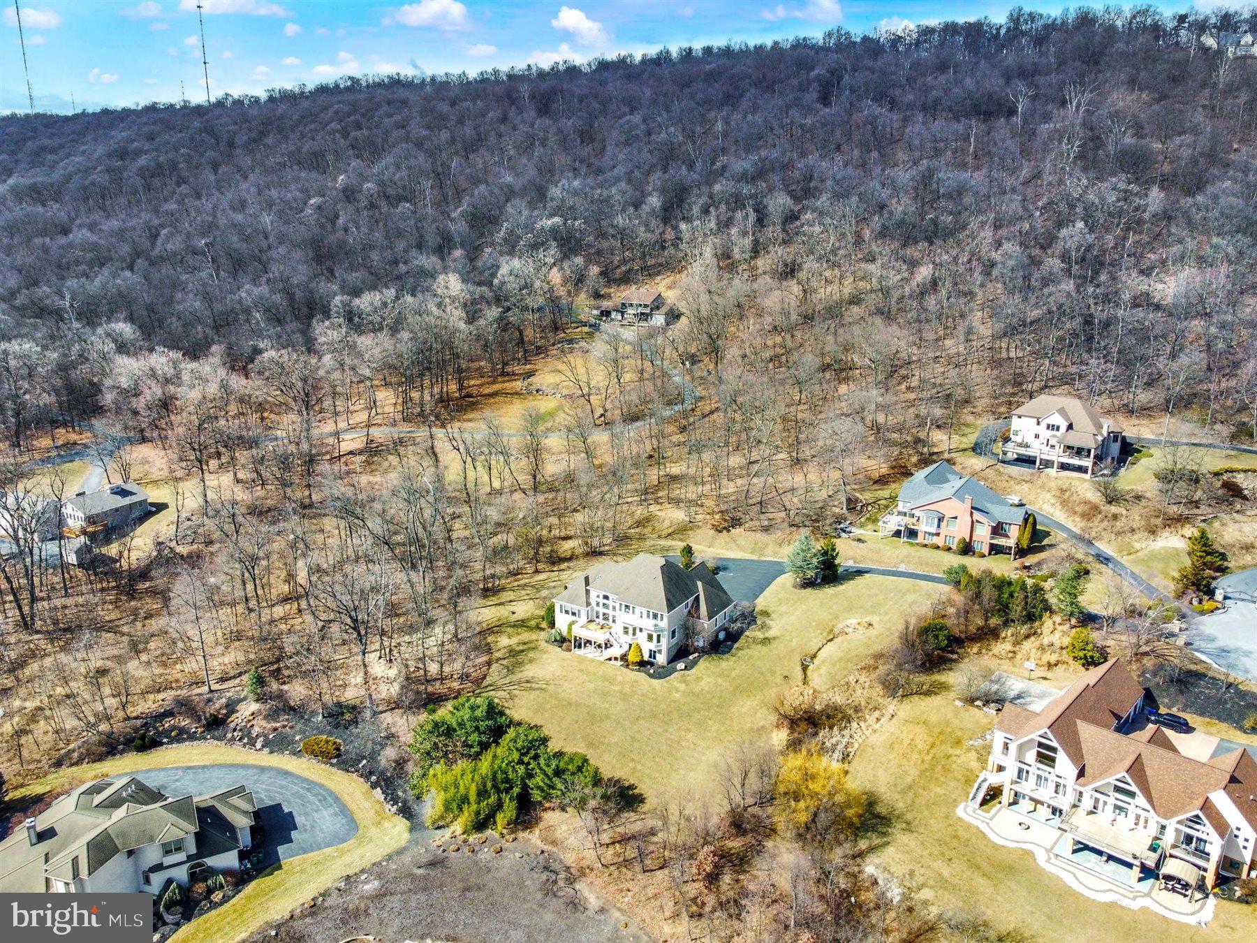 RIVER BEND - Residential