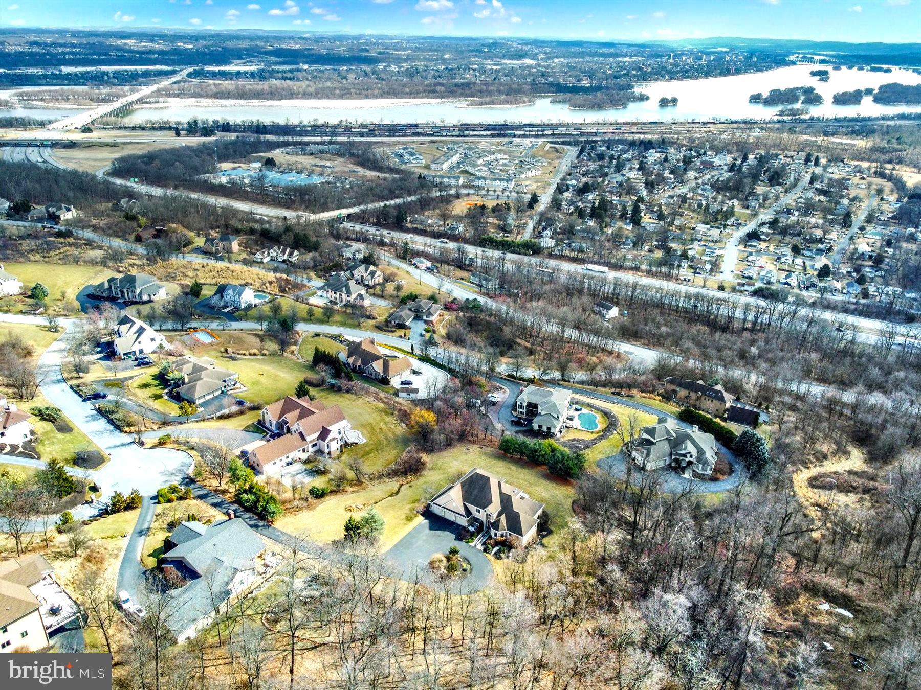 RIVER BEND - Residential