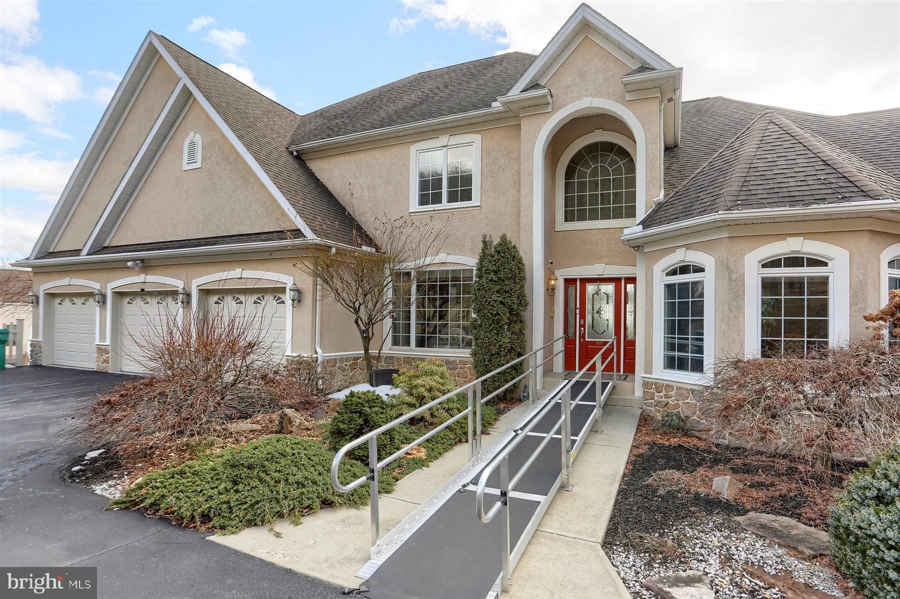 RIVER BEND - Residential