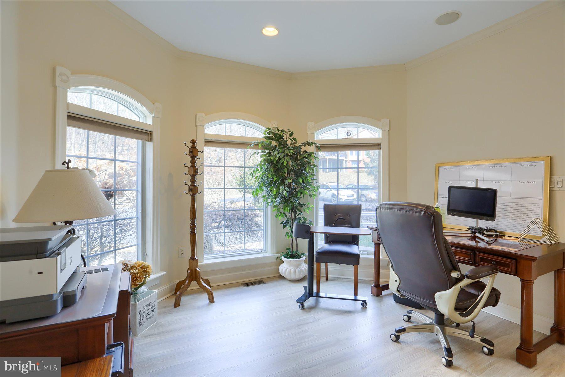 RIVER BEND - Residential