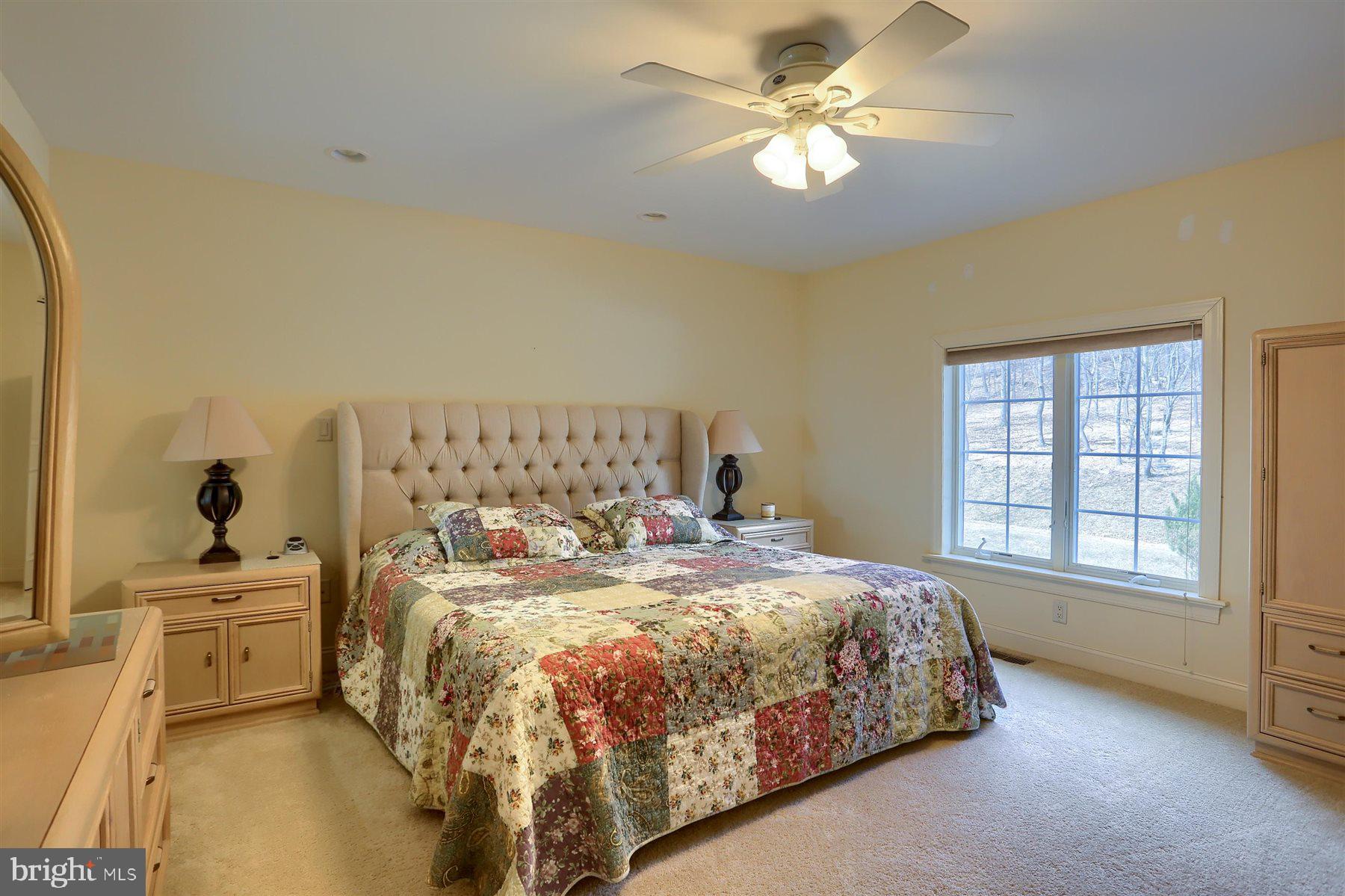 RIVER BEND - Residential