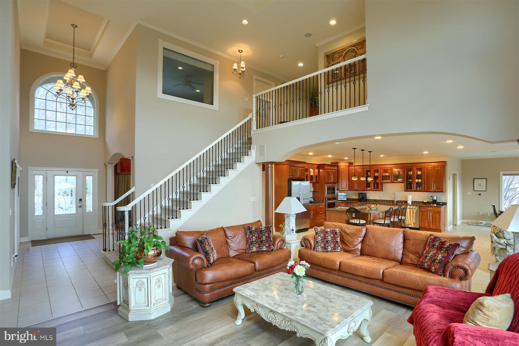 RIVER BEND - Residential