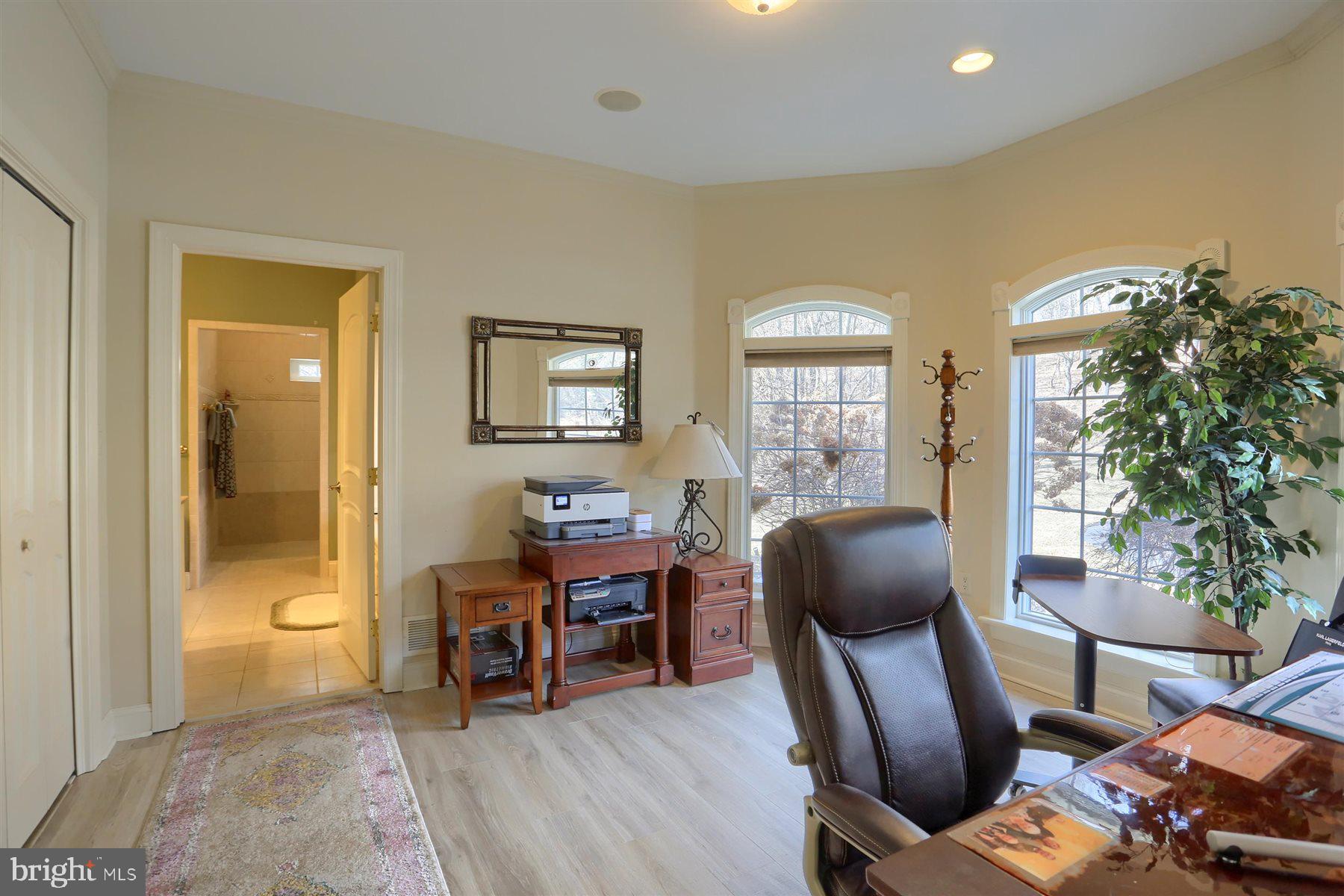 RIVER BEND - Residential