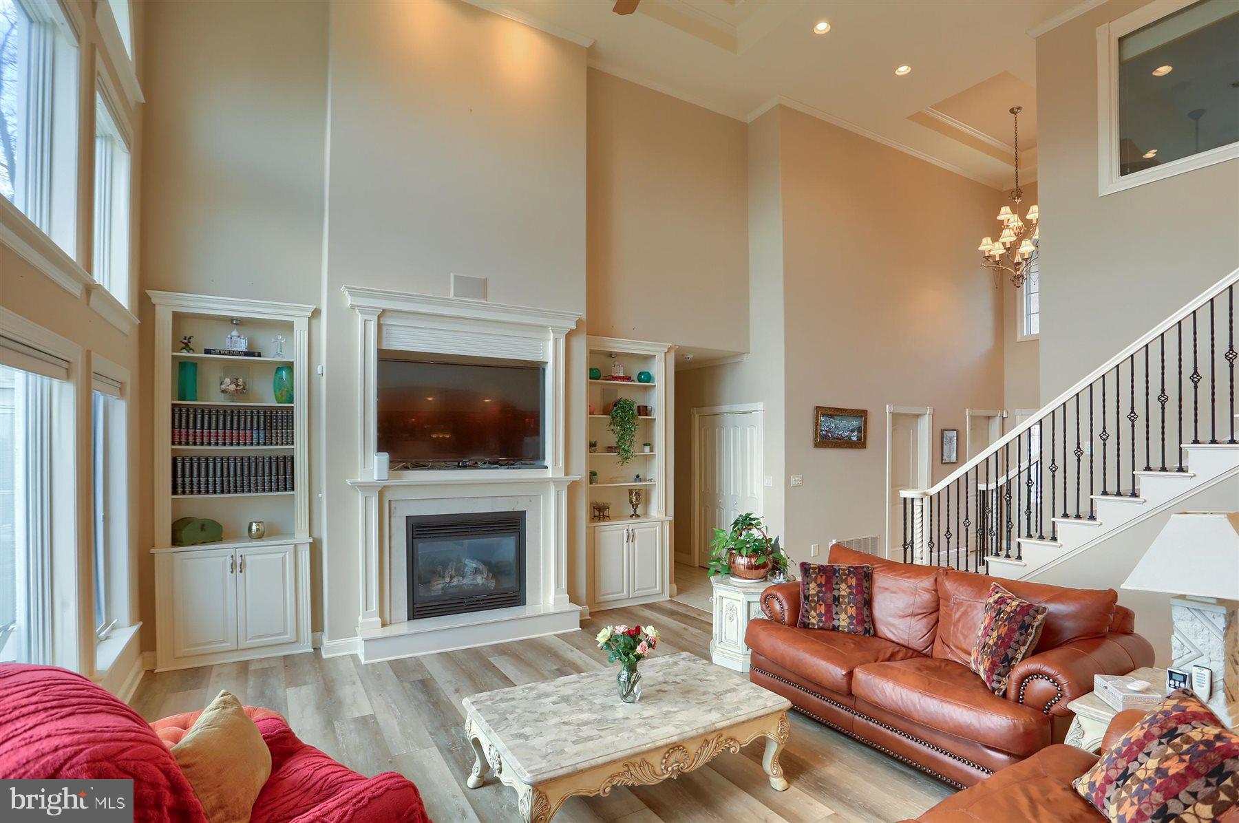 RIVER BEND - Residential