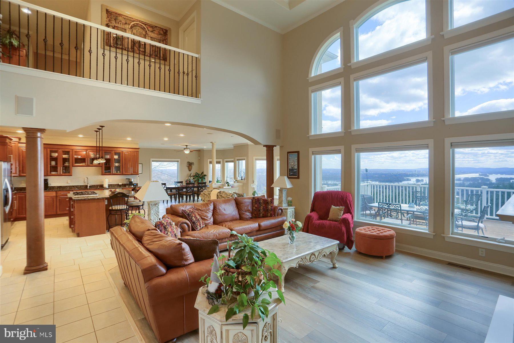 RIVER BEND - Residential