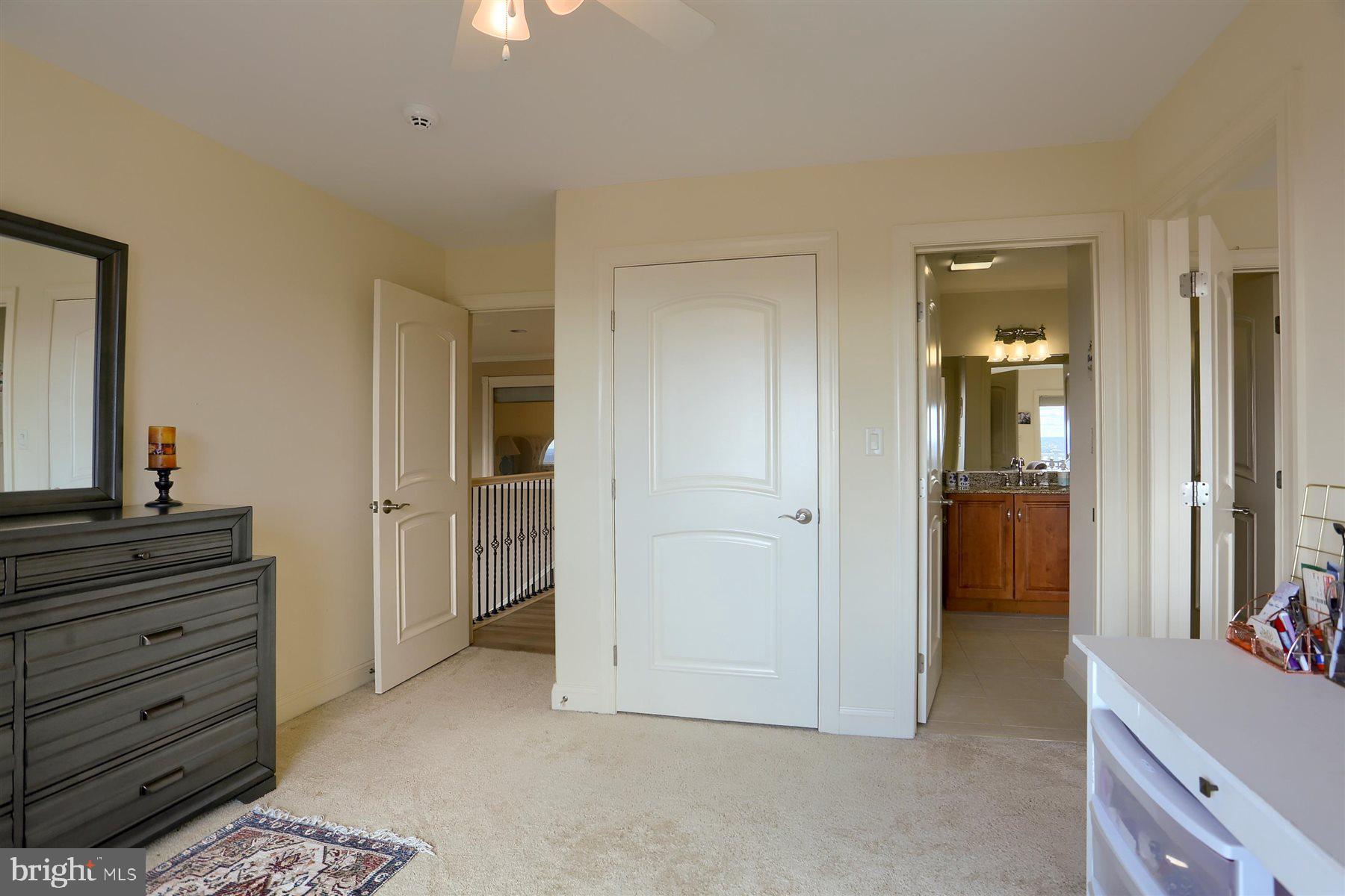 RIVER BEND - Residential